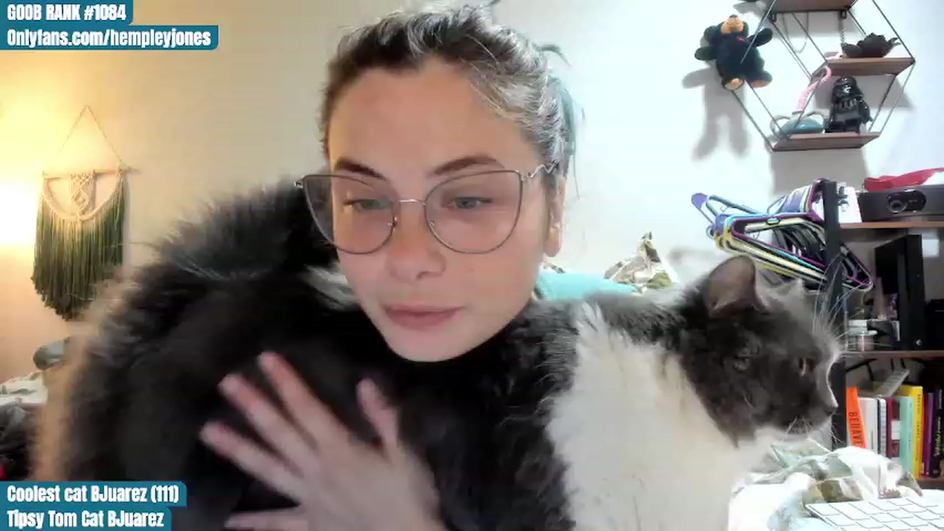 Gallery image thumbnail from Hemppopotamus's myfreecams stream on, 06/30/2023, 24:00 image 2 of 20