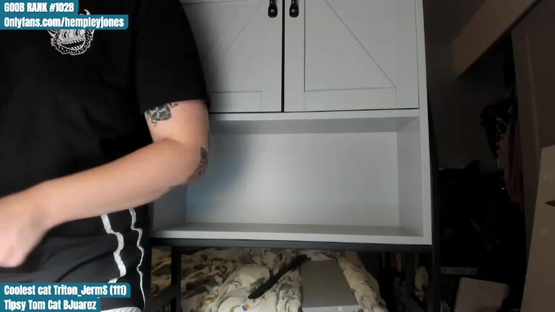Gallery image thumbnail from Hemppopotamus's myfreecams stream on, 07/01/2023, 03:00 image 16 of 20