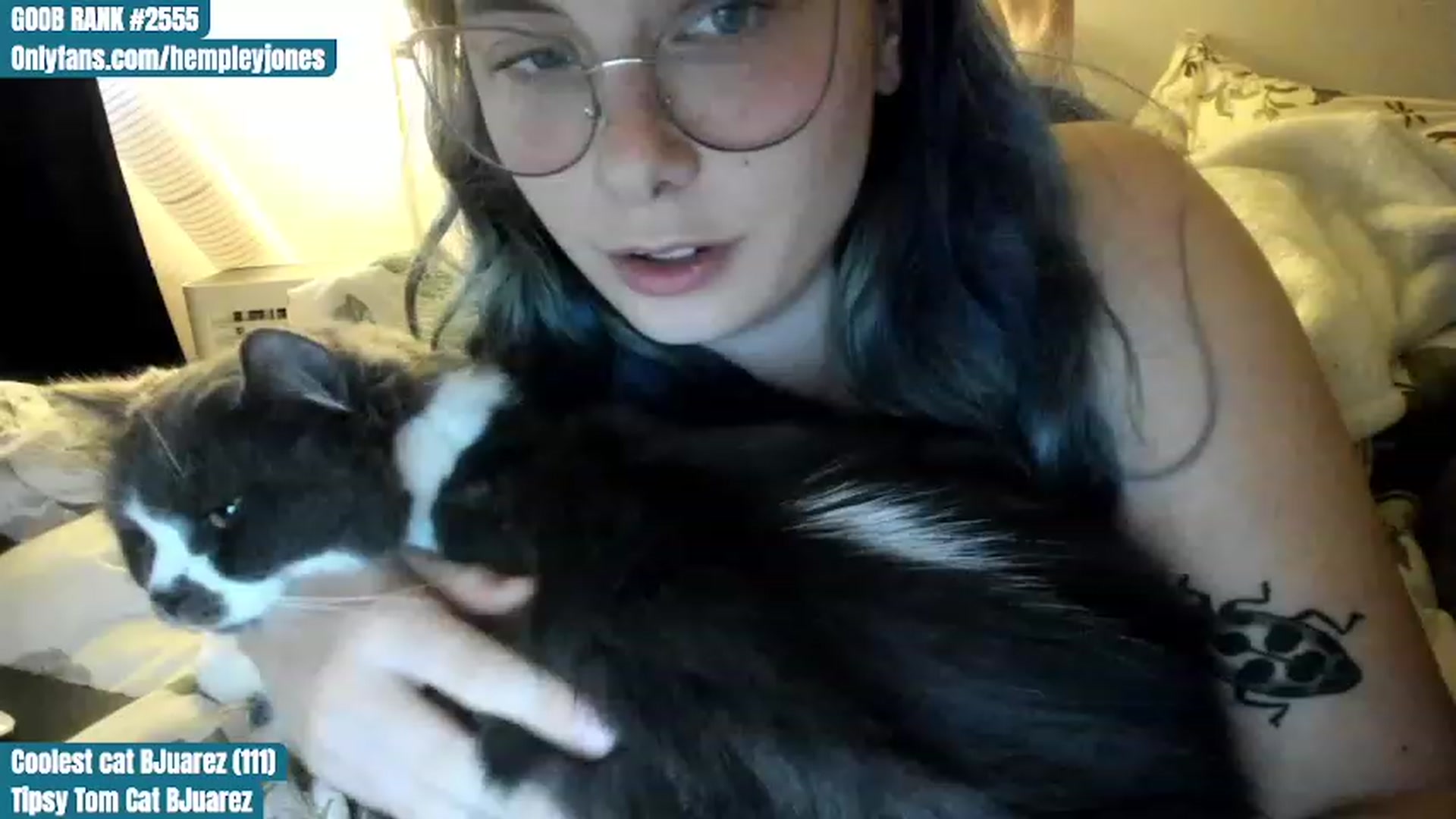 Gallery image thumbnail from Hemppopotamus's myfreecams stream on, 07/03/2023, 01:39 image 3 of 20