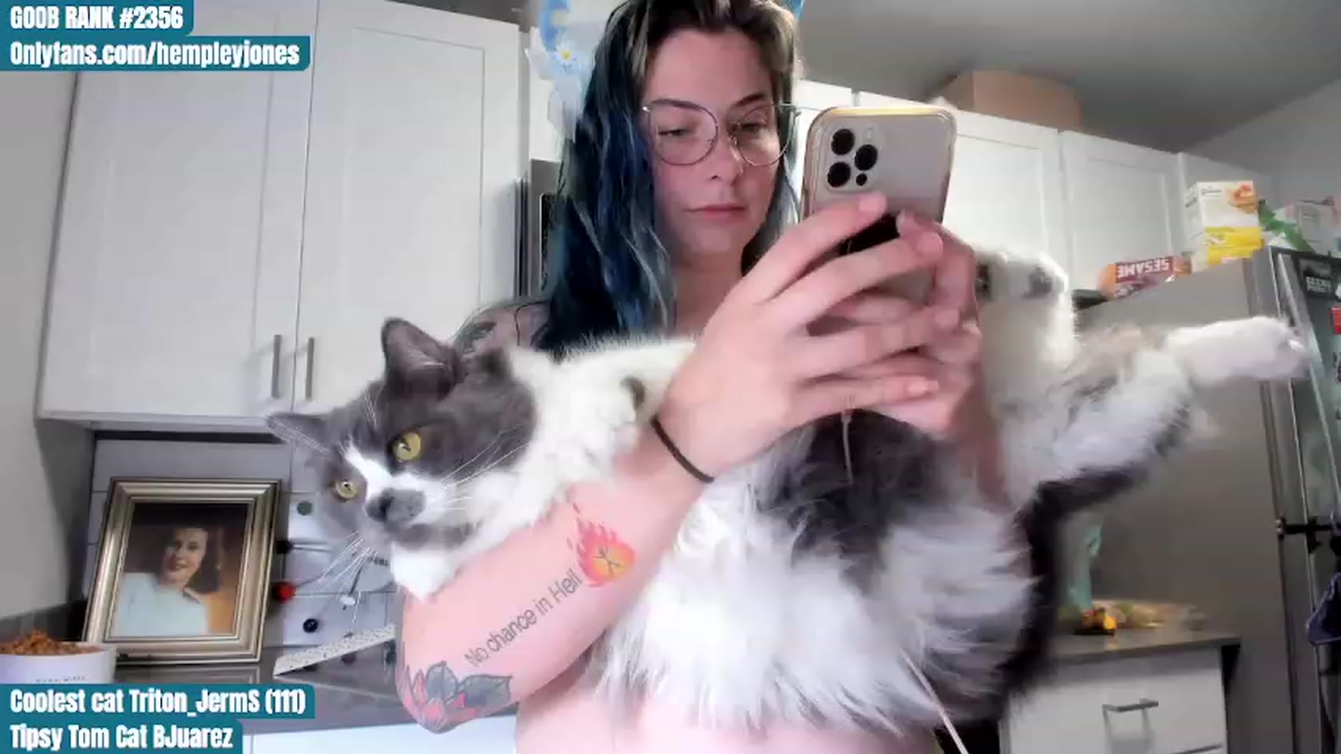 Gallery image thumbnail from Hemppopotamus's myfreecams stream on, 07/08/2023, 24:02 image 11 of 20