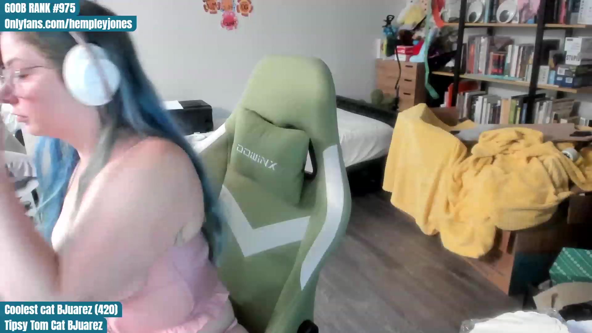 Gallery image thumbnail from Hemppopotamus's myfreecams stream on, 07/10/2023, 24:14 image 19 of 20