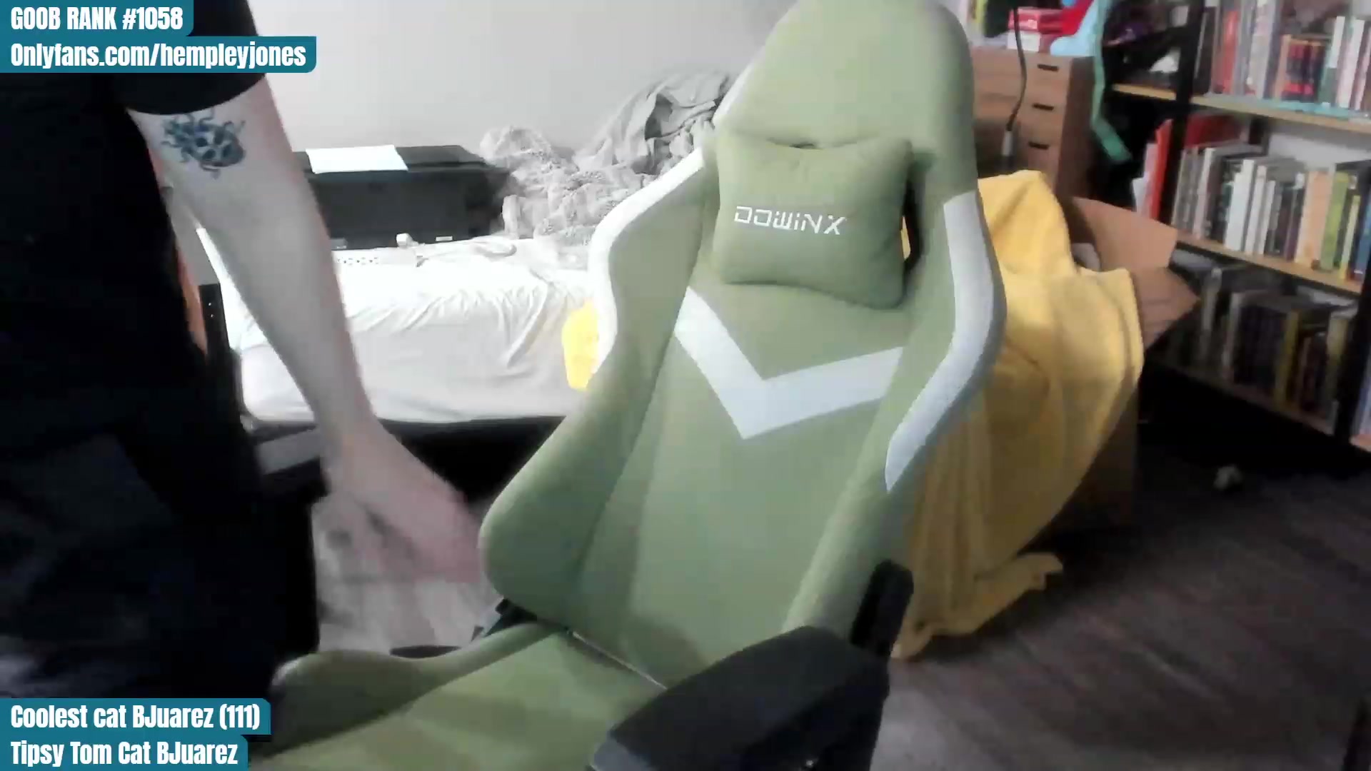 Gallery image thumbnail from Hemppopotamus's myfreecams stream on, 07/10/2023, 24:14 image 5 of 20