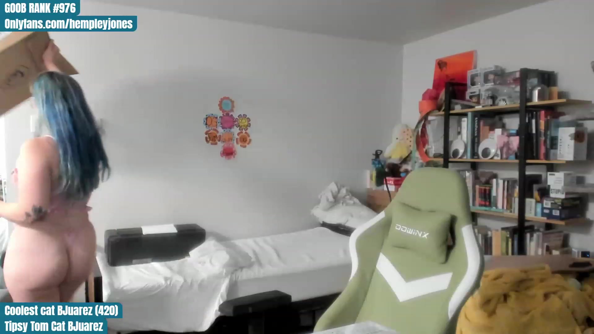 Gallery image thumbnail from Hemppopotamus's myfreecams stream on, 07/10/2023, 24:53 image 6 of 20