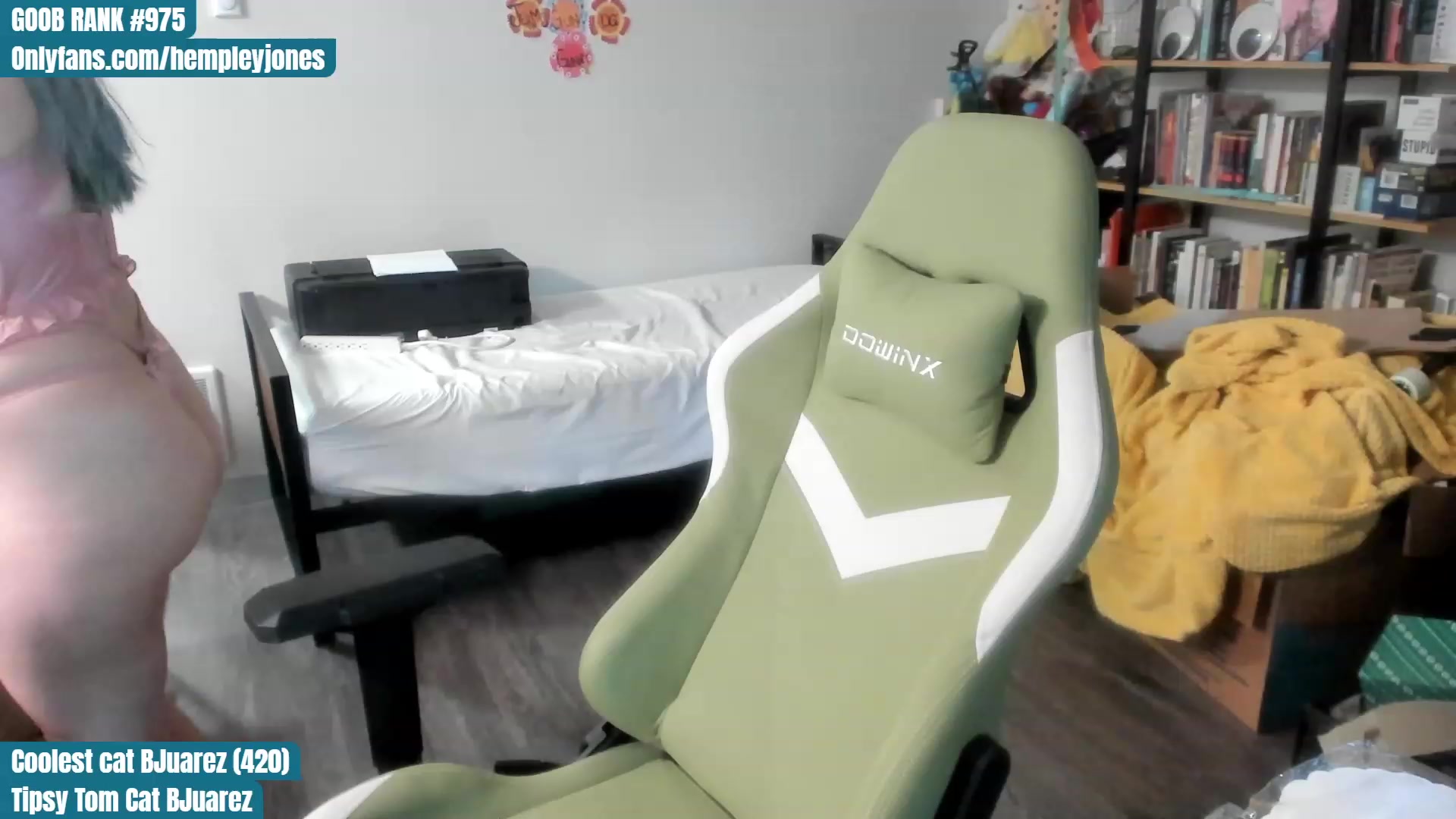 Gallery image thumbnail from Hemppopotamus's myfreecams stream on, 07/10/2023, 24:53 image 1 of 20