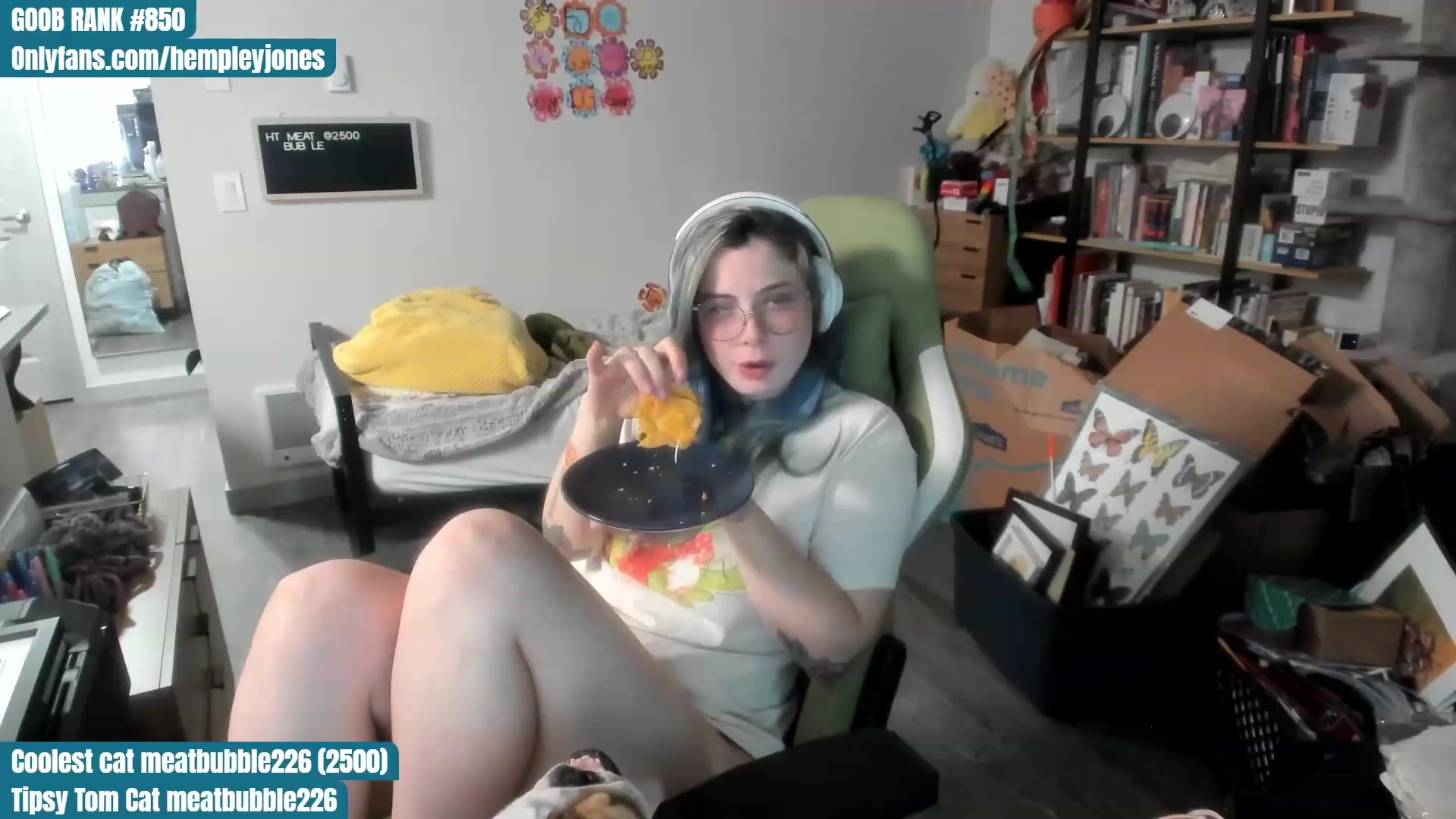 Gallery image thumbnail from Hemppopotamus's myfreecams stream on, 07/12/2023, 01:50 image 19 of 20