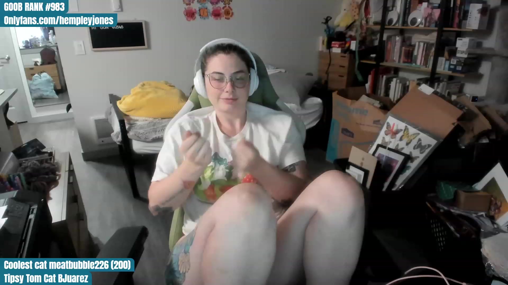 Gallery image thumbnail from Hemppopotamus's myfreecams stream on, 07/12/2023, 01:50 image 3 of 20