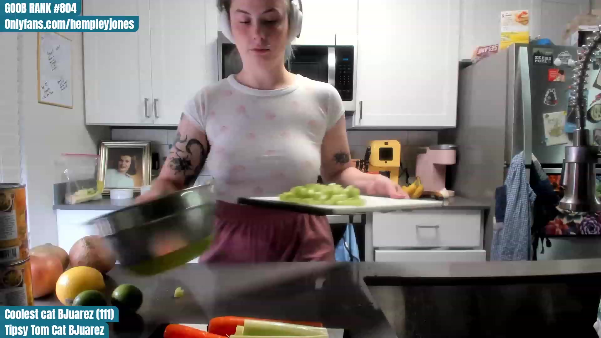 Gallery image thumbnail from Hemppopotamus's myfreecams stream on, 07/14/2023, 24:03 image 12 of 20