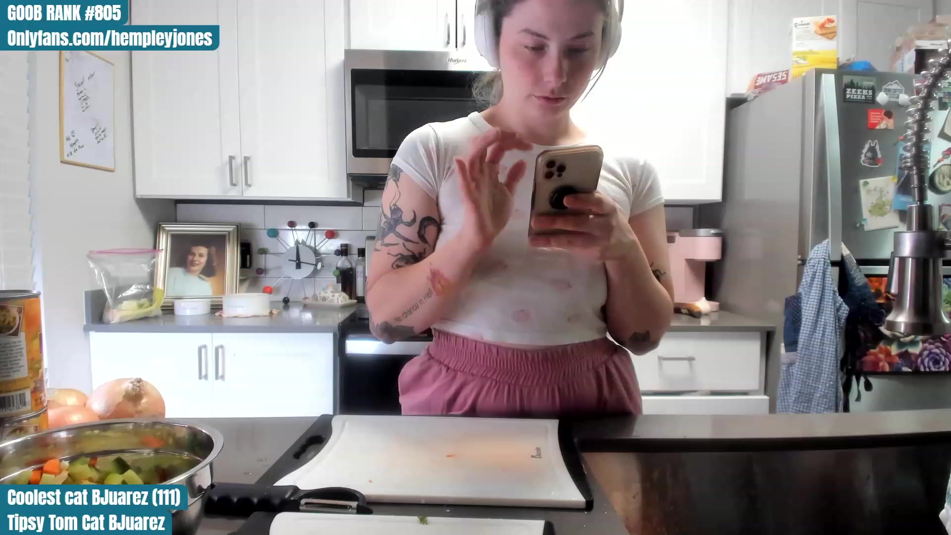 Gallery image thumbnail from Hemppopotamus's myfreecams stream on, 07/14/2023, 24:03 image 18 of 20