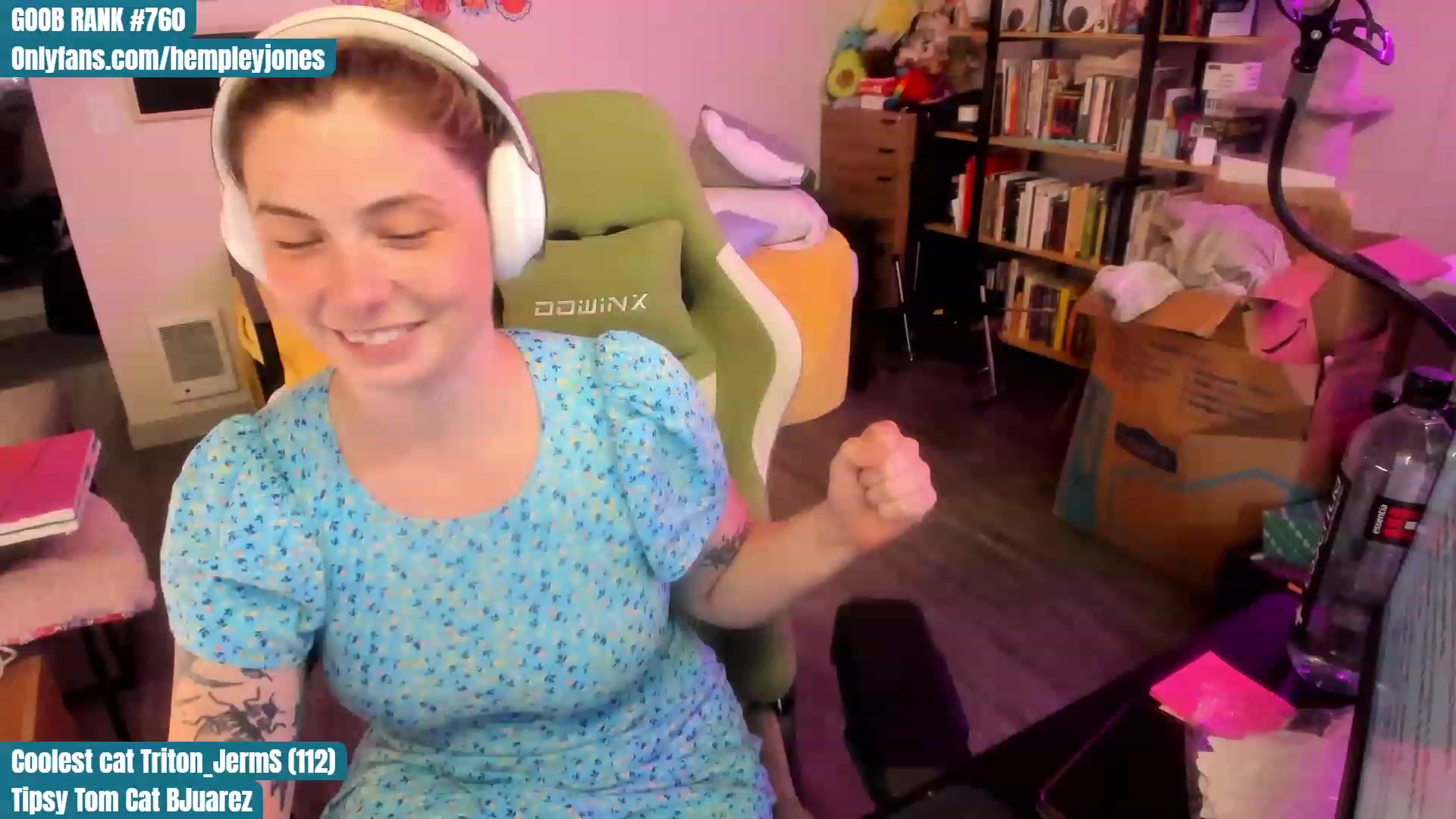 Gallery image thumbnail from Hemppopotamus's myfreecams stream on, 07/16/2023, 24:52 image 5 of 20