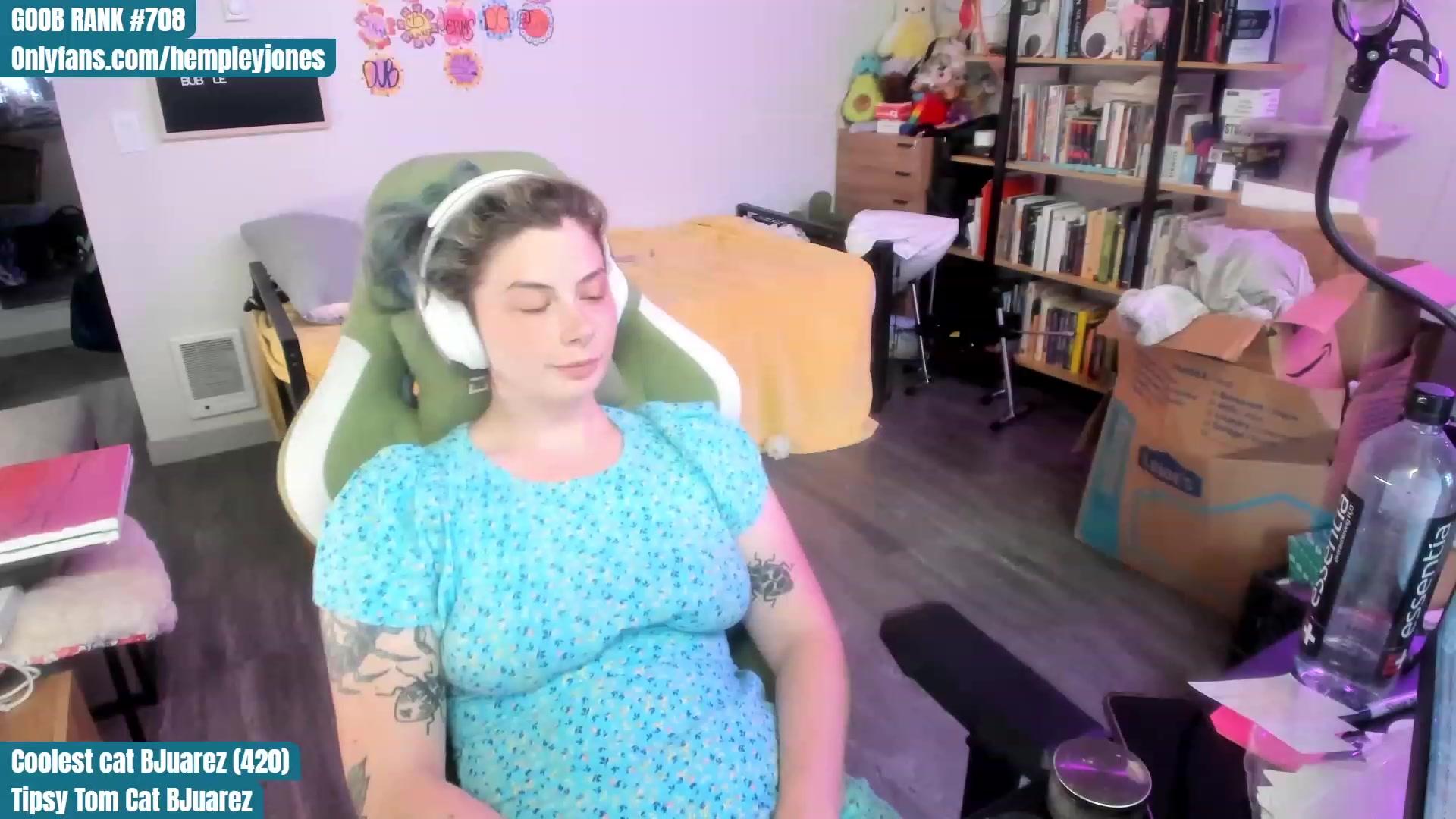 Gallery image thumbnail from Hemppopotamus's myfreecams stream on, 07/16/2023, 02:36 image 7 of 20