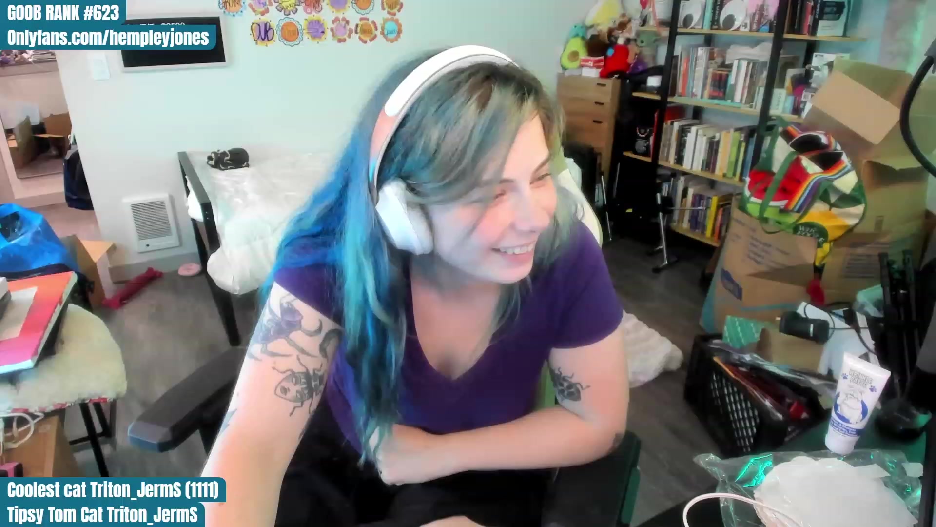 Gallery image thumbnail from Hemppopotamus's myfreecams stream on, 07/17/2023, 24:17 image 11 of 20