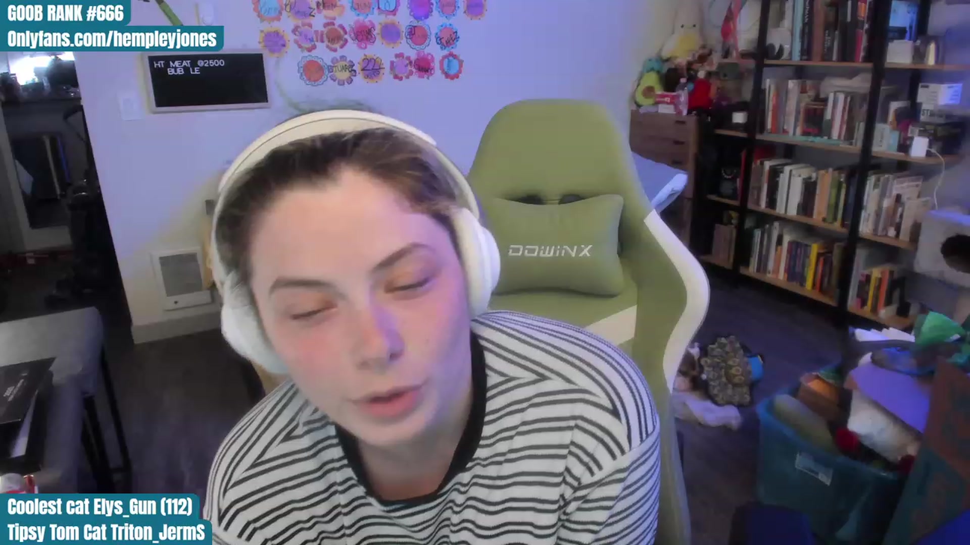 Gallery image thumbnail from Hemppopotamus's myfreecams stream on, 07/20/2023, 01:40 image 7 of 20