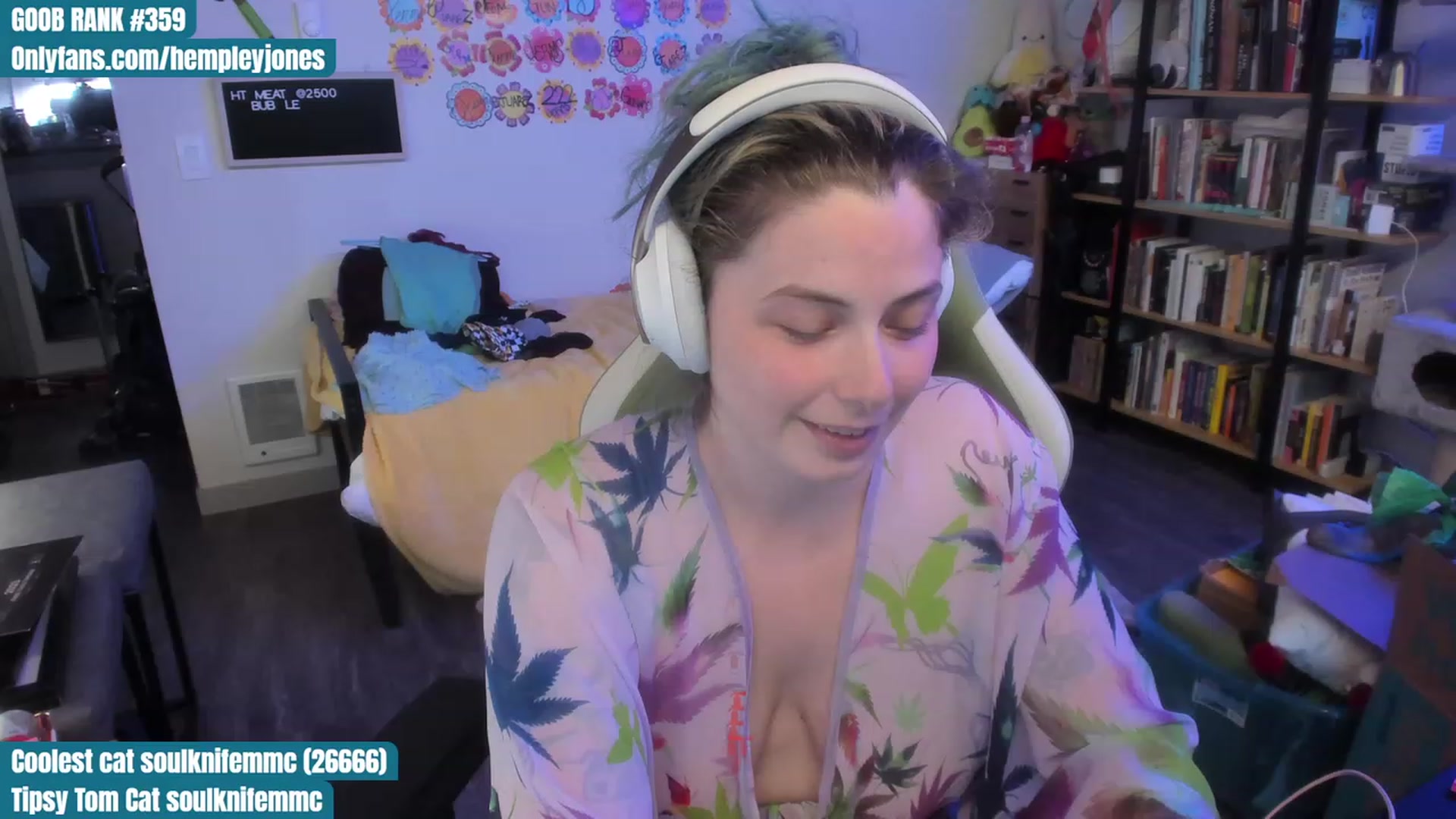 Gallery image thumbnail from Hemppopotamus's myfreecams stream on, 07/20/2023, 01:40 image 18 of 20