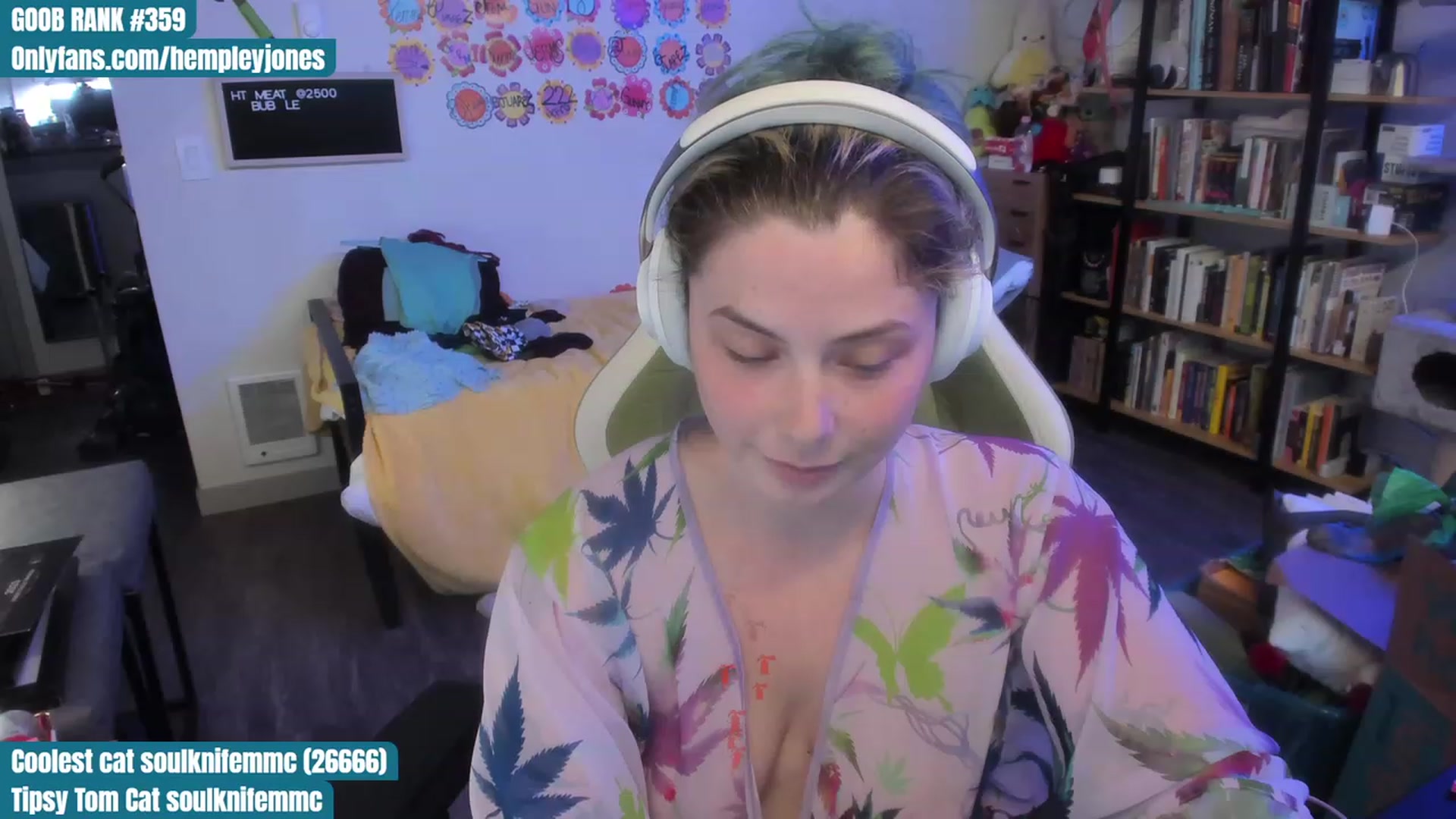 Gallery image thumbnail from Hemppopotamus's myfreecams stream on, 07/20/2023, 01:40 image 16 of 20