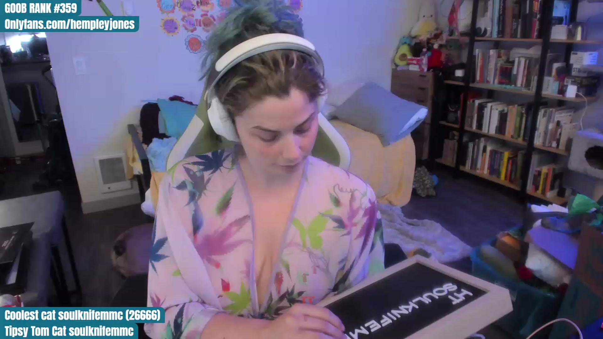 Gallery image thumbnail from Hemppopotamus's myfreecams stream on, 07/20/2023, 02:11 image 1 of 20