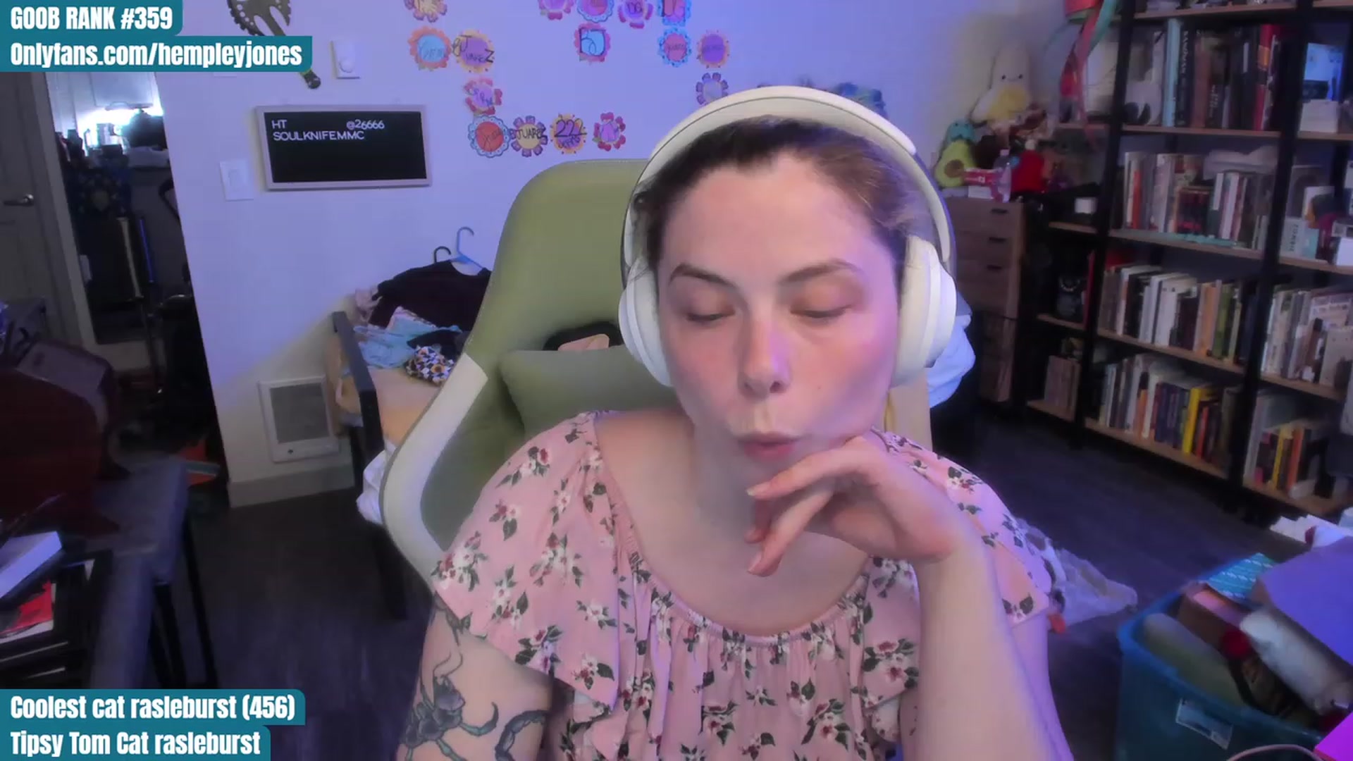 Gallery image thumbnail from Hemppopotamus's myfreecams stream on, 07/21/2023, 01:14 image 9 of 20