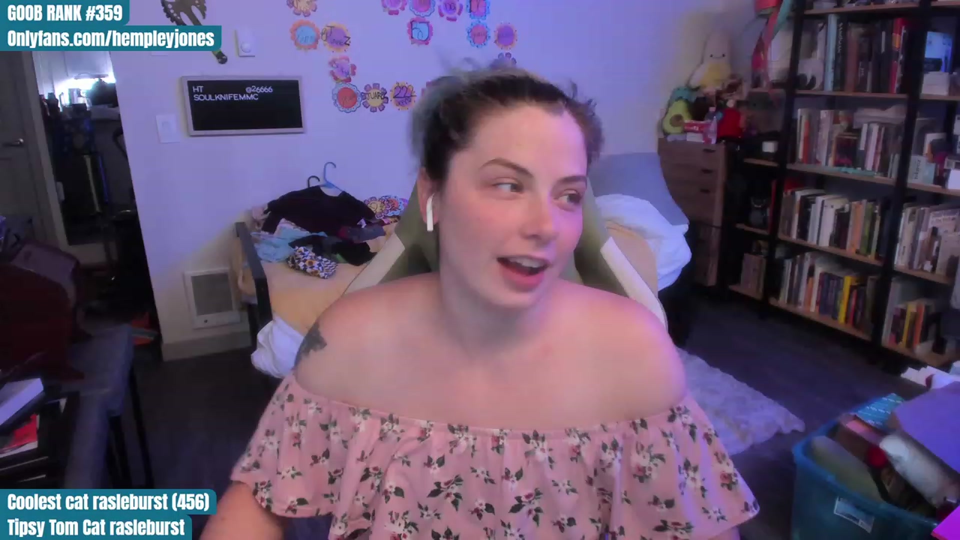 Gallery image thumbnail from Hemppopotamus's myfreecams stream on, 07/21/2023, 01:14 image 16 of 20