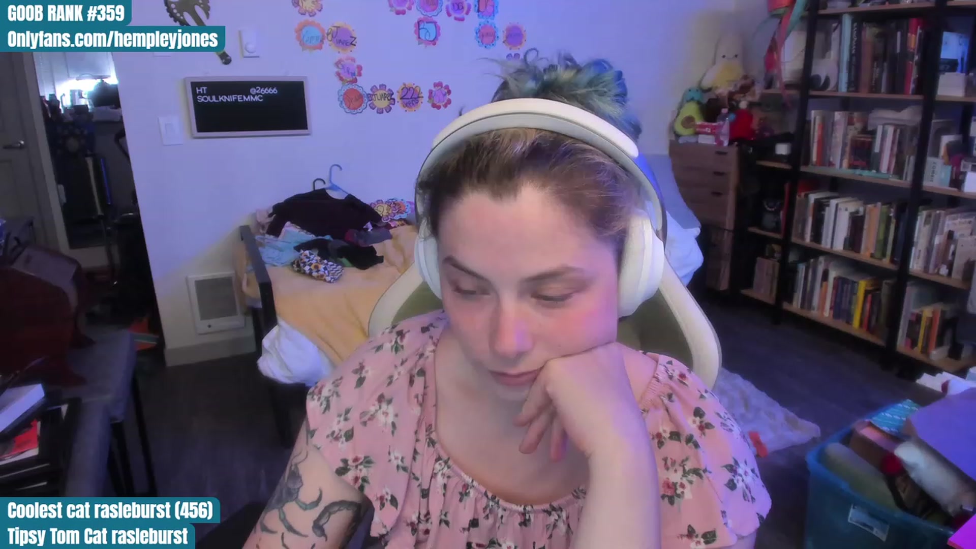 Gallery image thumbnail from Hemppopotamus's myfreecams stream on, 07/21/2023, 01:14 image 12 of 20