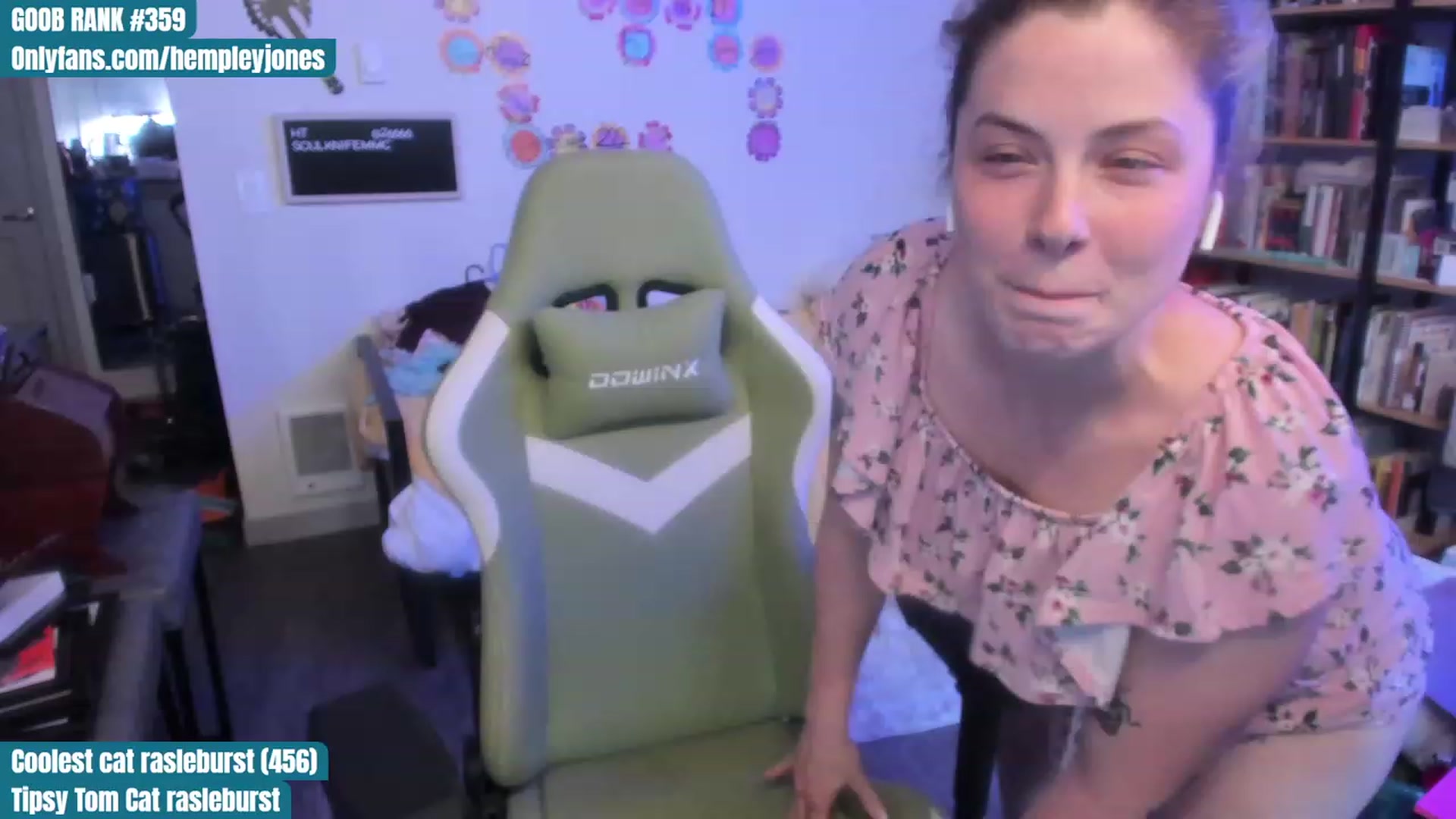 Gallery image thumbnail from Hemppopotamus's myfreecams stream on, 07/21/2023, 01:14 image 17 of 20