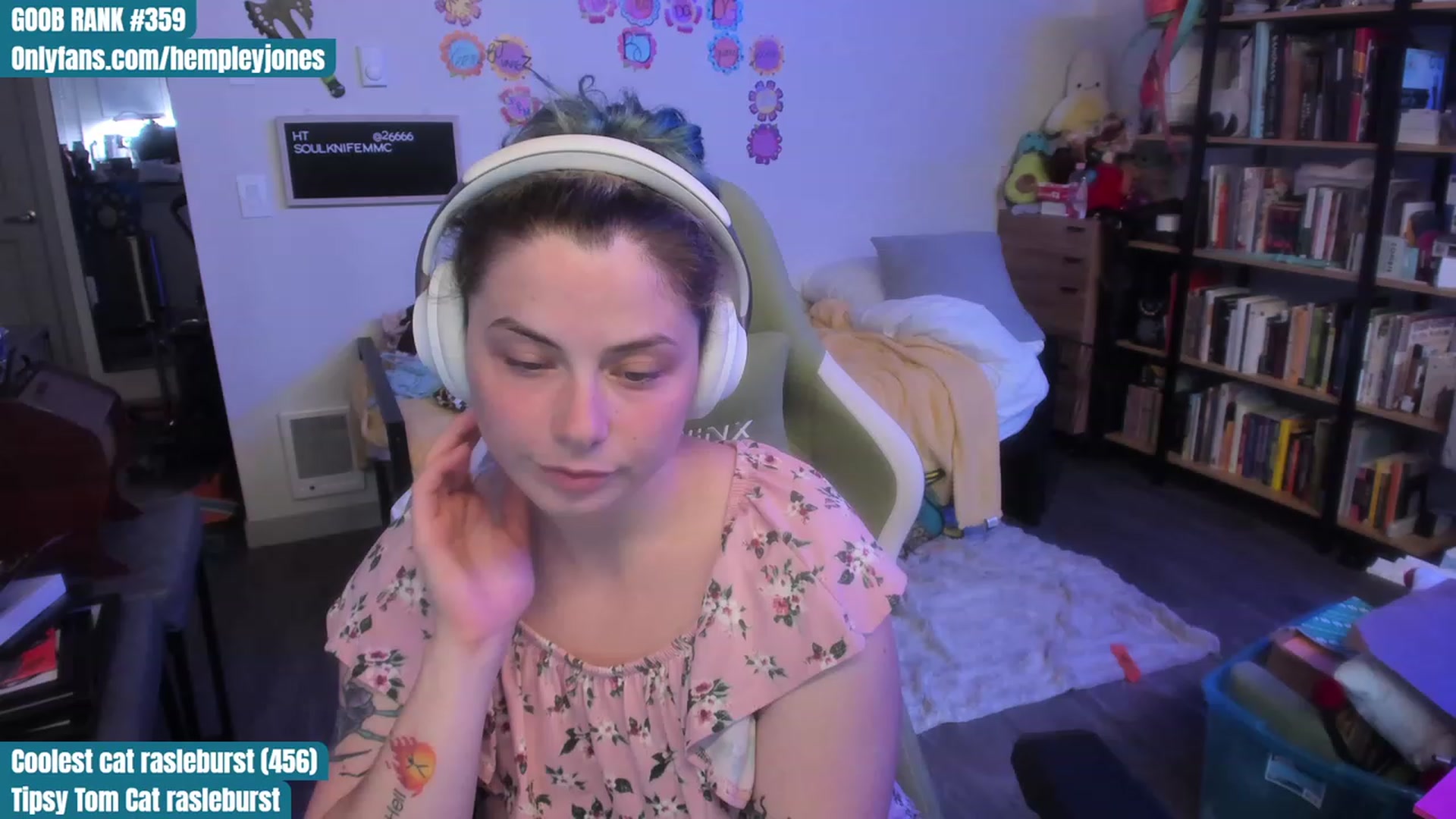 Gallery image thumbnail from Hemppopotamus's myfreecams stream on, 07/21/2023, 01:14 image 7 of 20