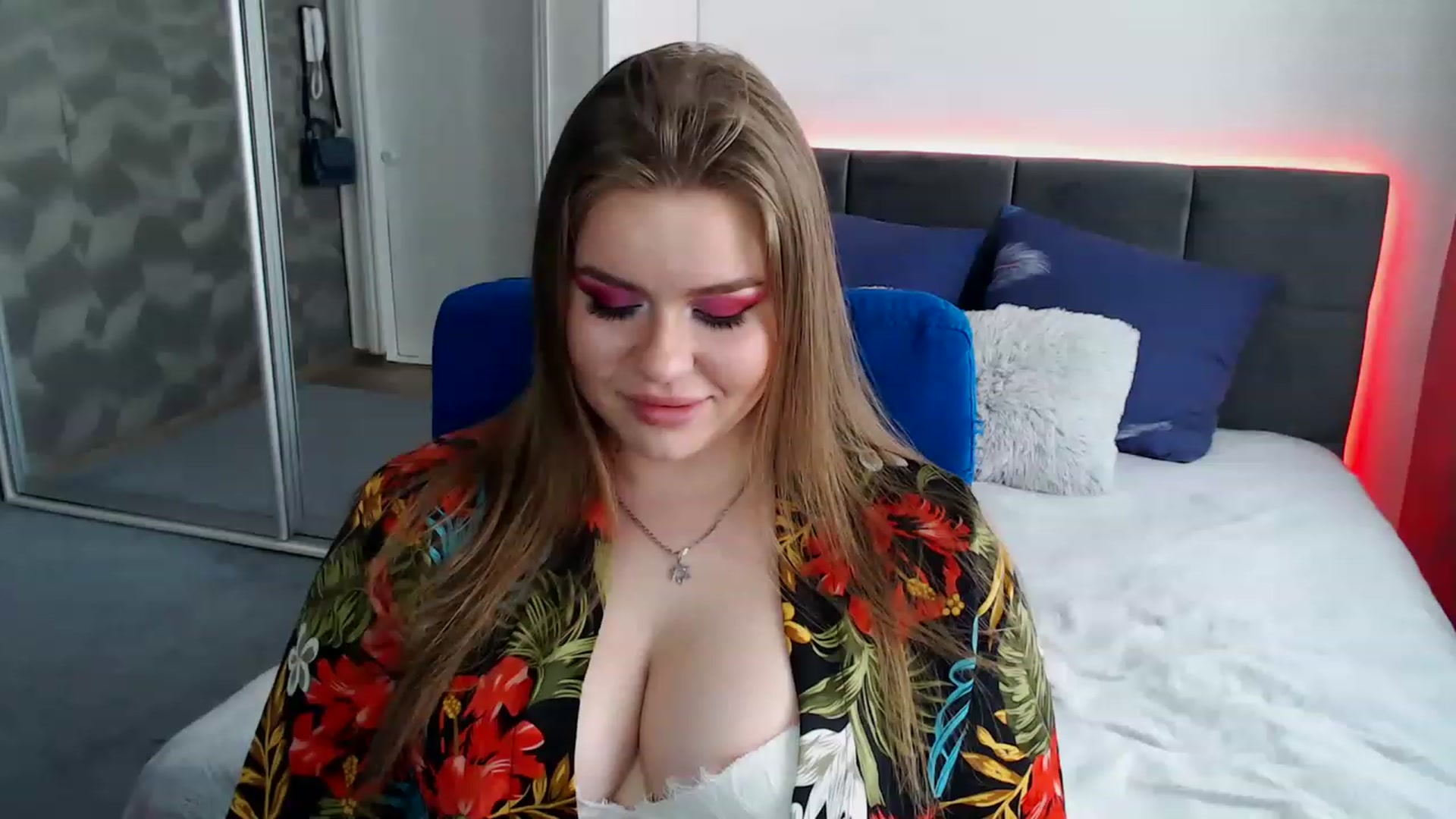 Gallery image thumbnail from Hensonella's myfreecams stream on, 04/24/2023, 14:40 image 3 of 20