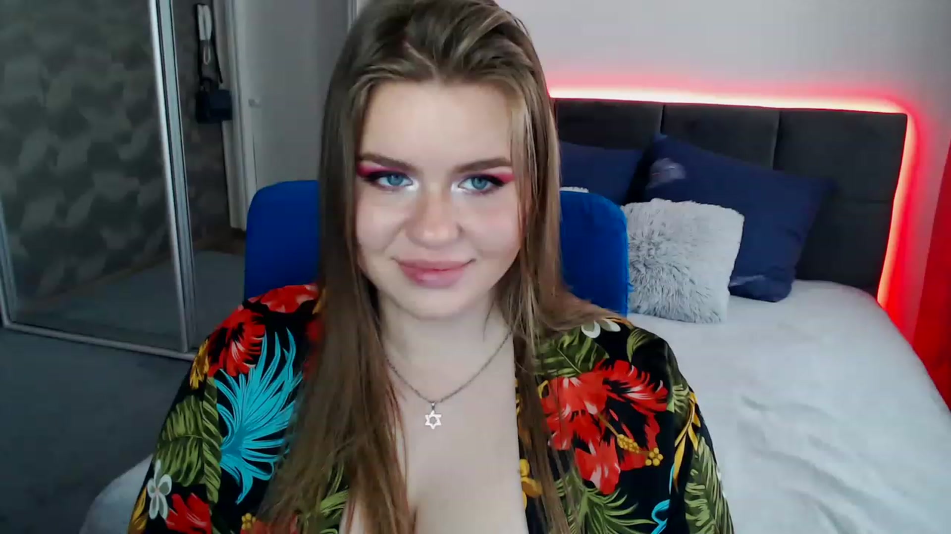 Gallery image thumbnail from Hensonella's myfreecams stream on, 04/24/2023, 16:07 image 15 of 20