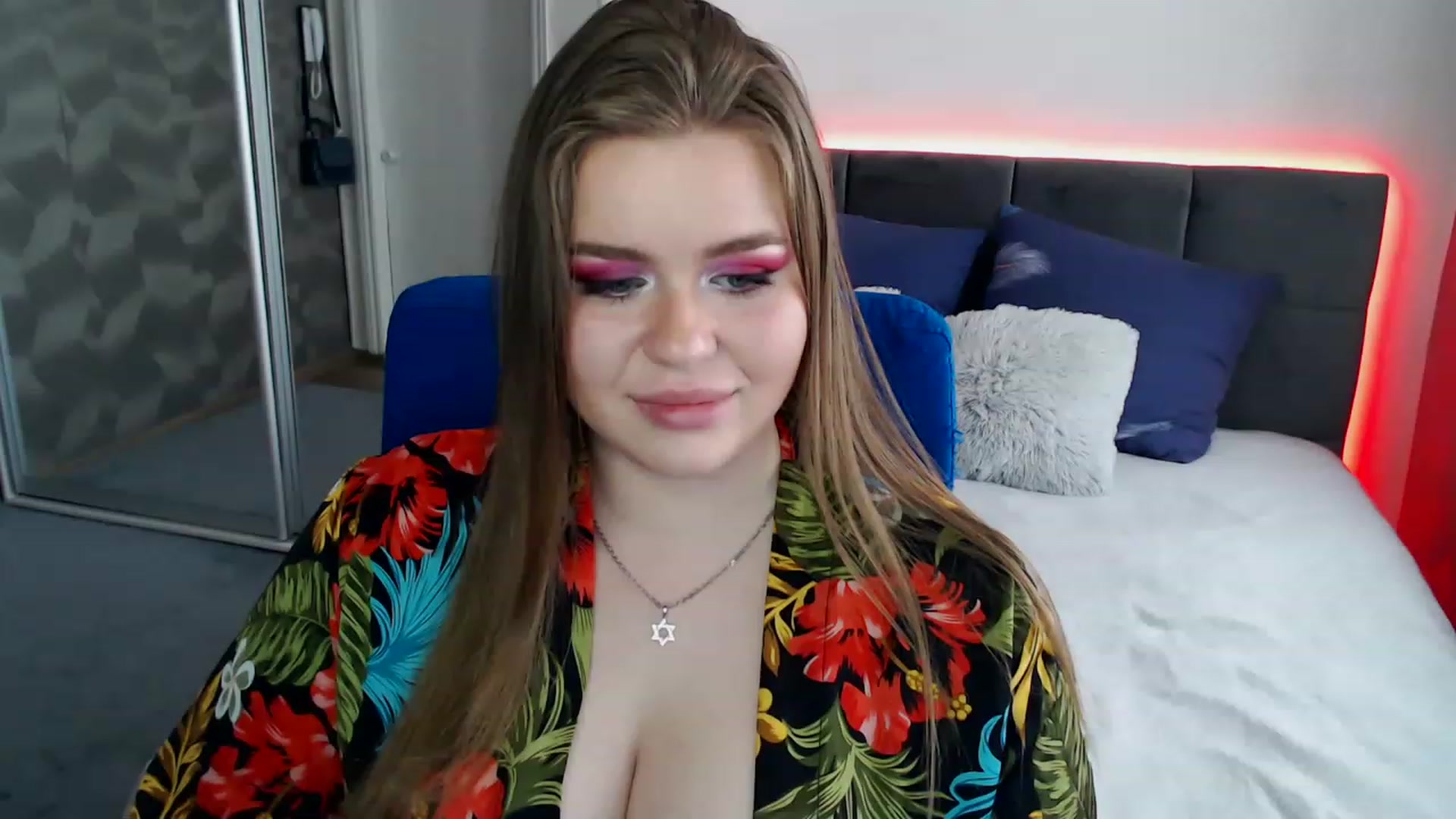 Gallery image thumbnail from Hensonella's myfreecams stream on, 04/24/2023, 16:07 image 1 of 20