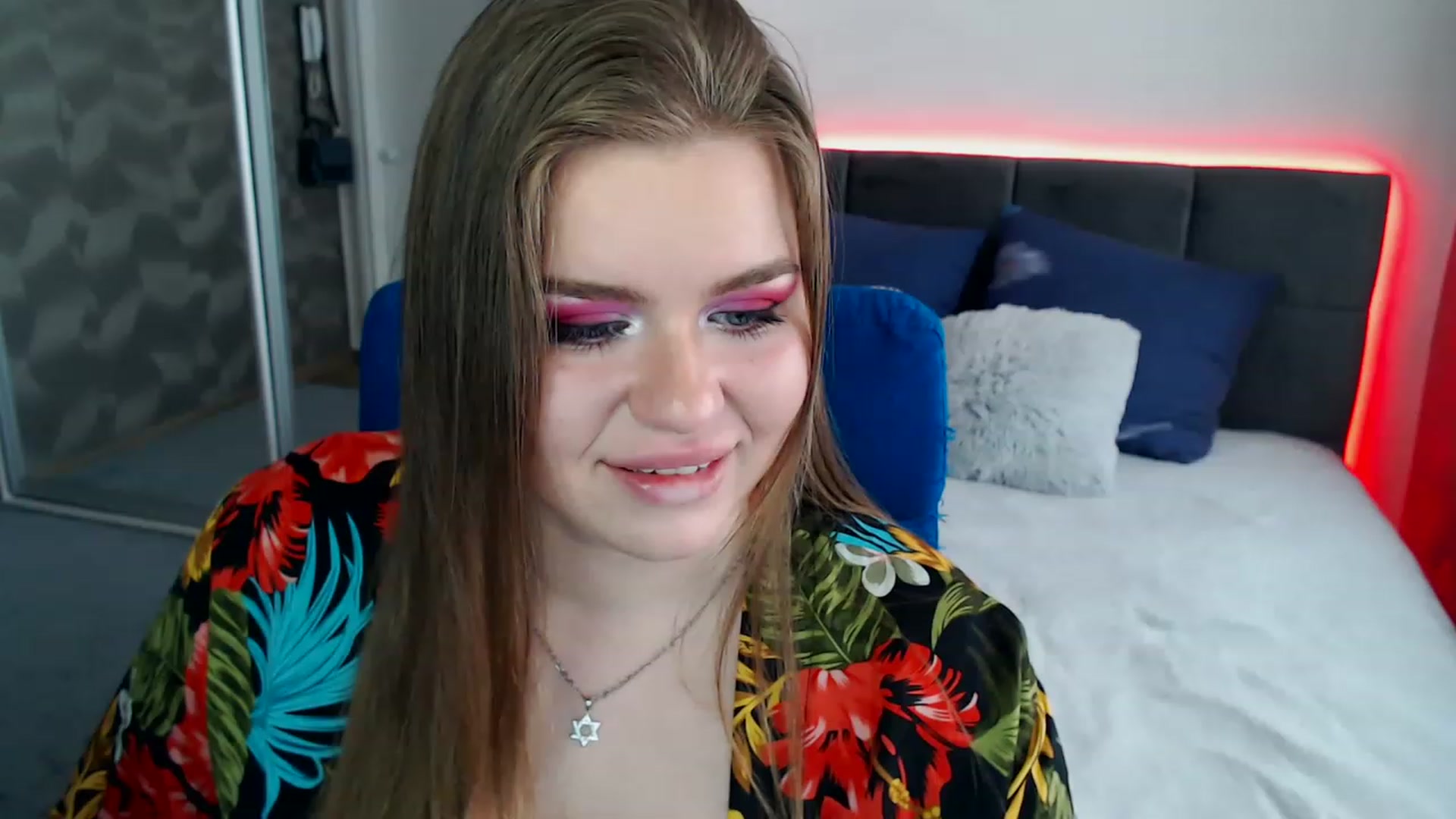 Gallery image thumbnail from Hensonella's myfreecams stream on, 04/24/2023, 16:07 image 4 of 20