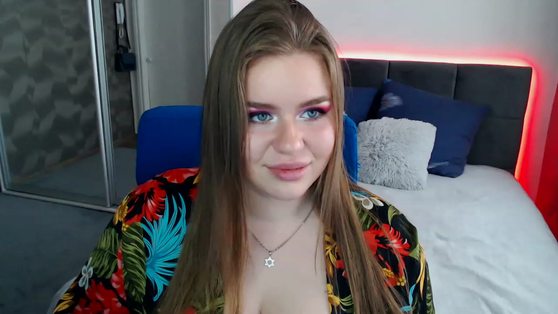 Gallery image thumbnail from Hensonella's myfreecams stream on, 04/24/2023, 16:07 image 9 of 20