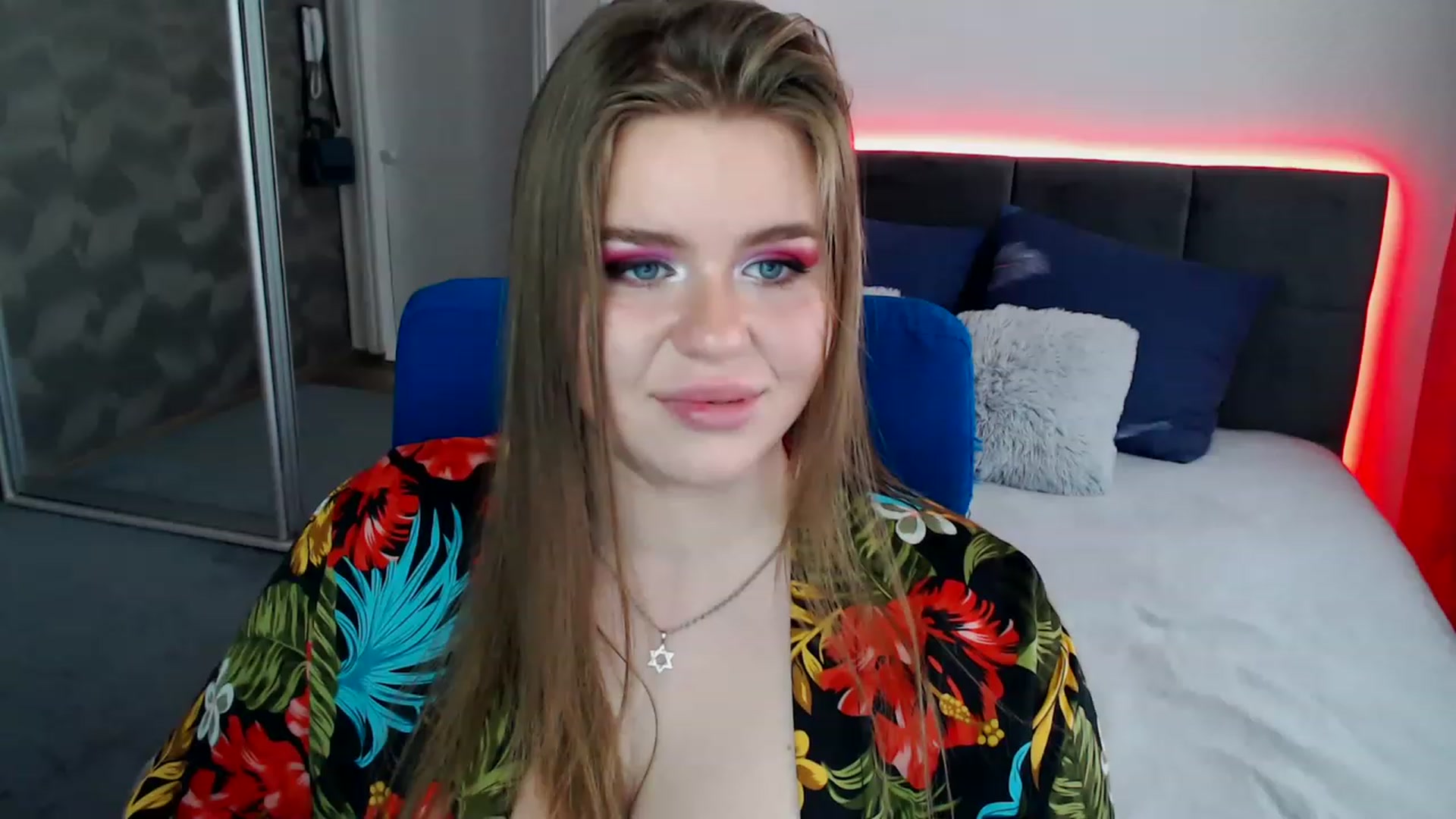 Gallery image thumbnail from Hensonella's myfreecams stream on, 04/24/2023, 16:07 image 19 of 20