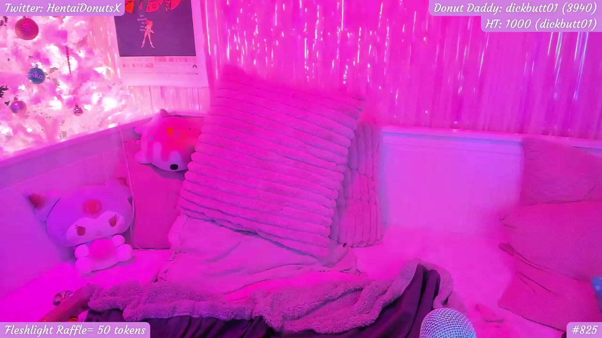 Gallery image thumbnail from HentaiDonuts's myfreecams stream on, 12/27/2022, 06:49 image 19 of 20