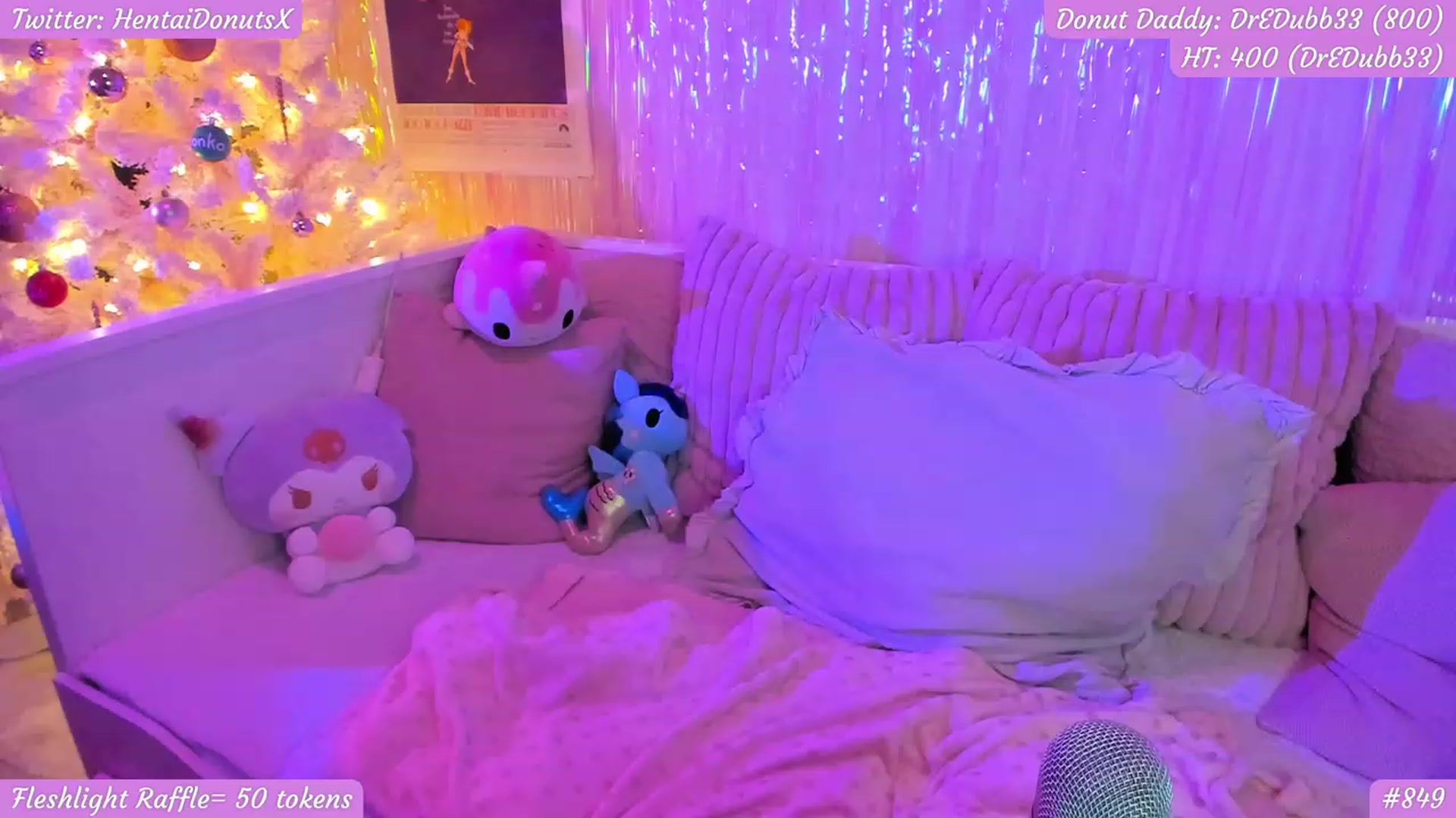 Gallery image thumbnail from HentaiDonuts's myfreecams stream on, 12/29/2022, 05:27 image 8 of 20