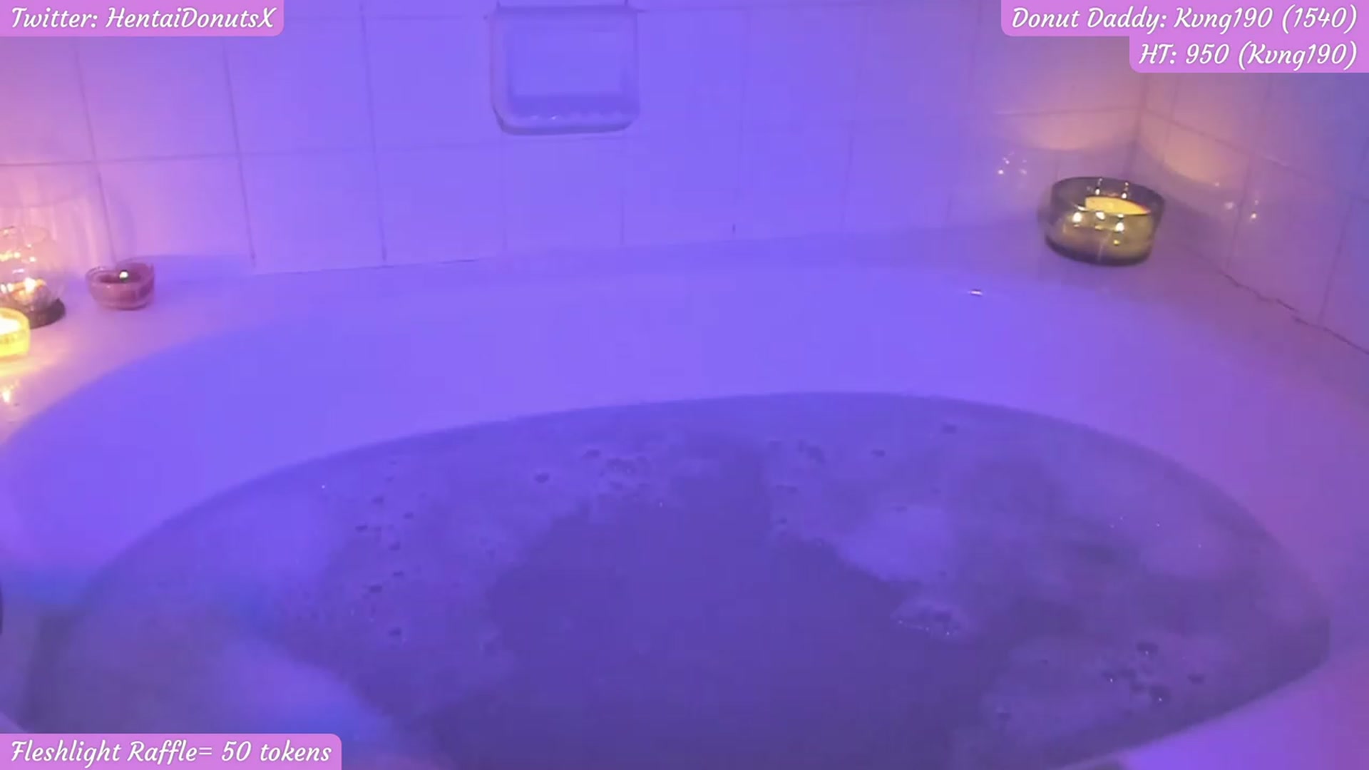 Gallery image thumbnail from HentaiDonuts's myfreecams stream on, 01/08/2023, 06:31 image 9 of 20