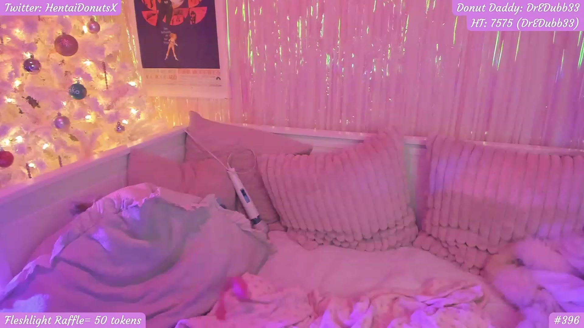 Gallery image thumbnail from HentaiDonuts's myfreecams stream on, 02/01/2023, 08:23 image 19 of 20