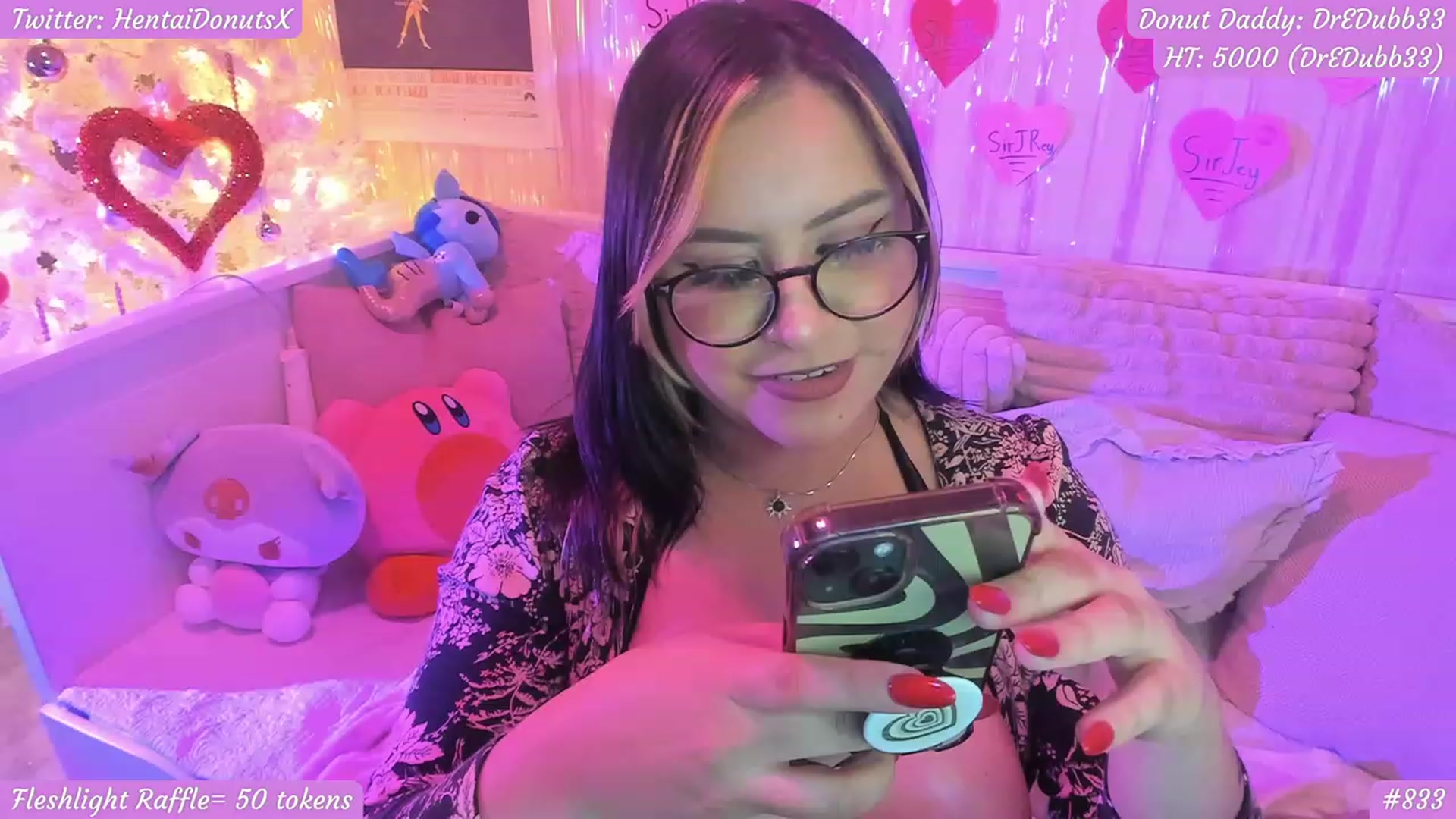 Gallery image thumbnail from HentaiDonuts's myfreecams stream on, 02/21/2023, 09:18 image 3 of 20