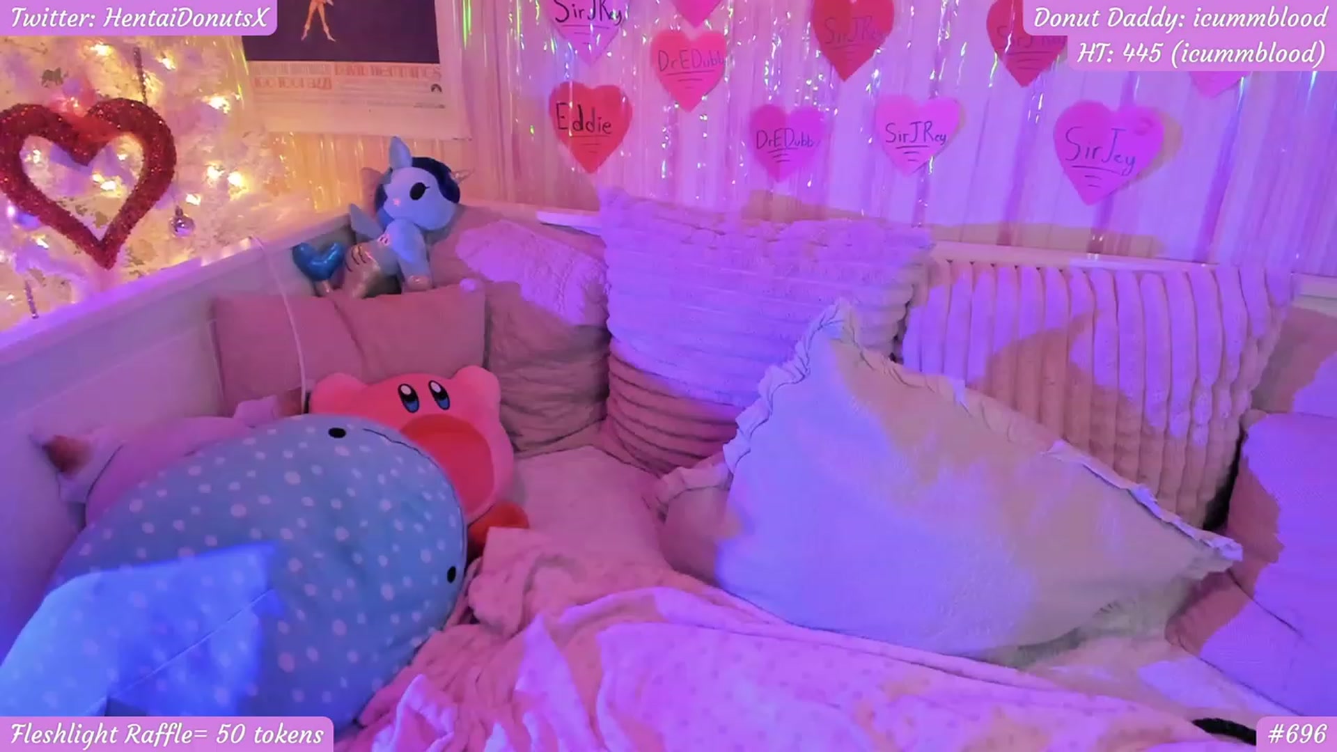 Gallery image thumbnail from HentaiDonuts's myfreecams stream on, 02/23/2023, 08:42 image 8 of 20
