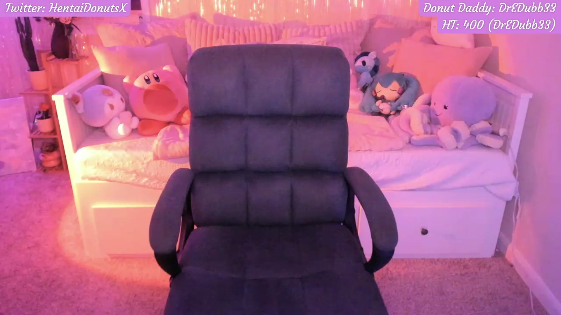 Gallery image thumbnail from HentaiDonuts's myfreecams stream on, 07/07/2023, 04:06 image 13 of 20