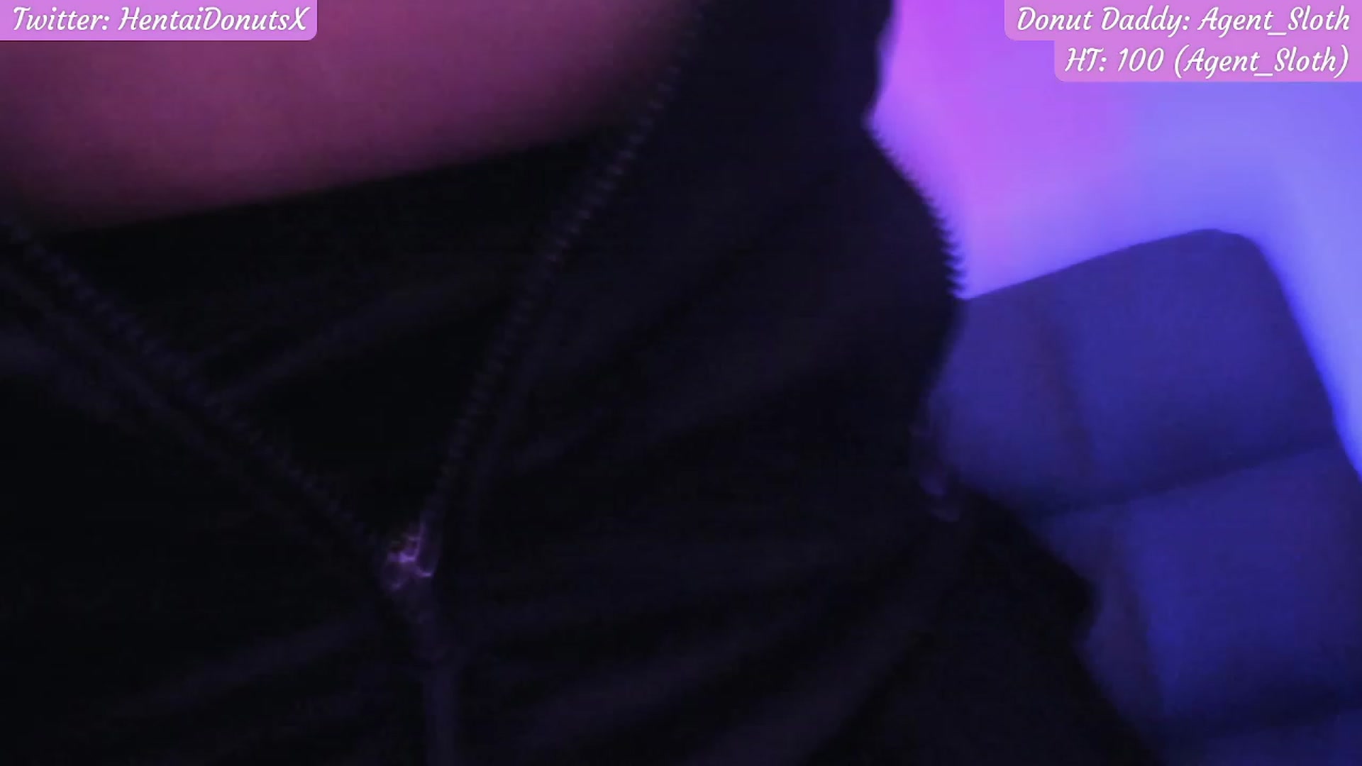 Gallery image thumbnail from HentaiDonuts's myfreecams stream on, 07/13/2023, 04:31 image 15 of 20