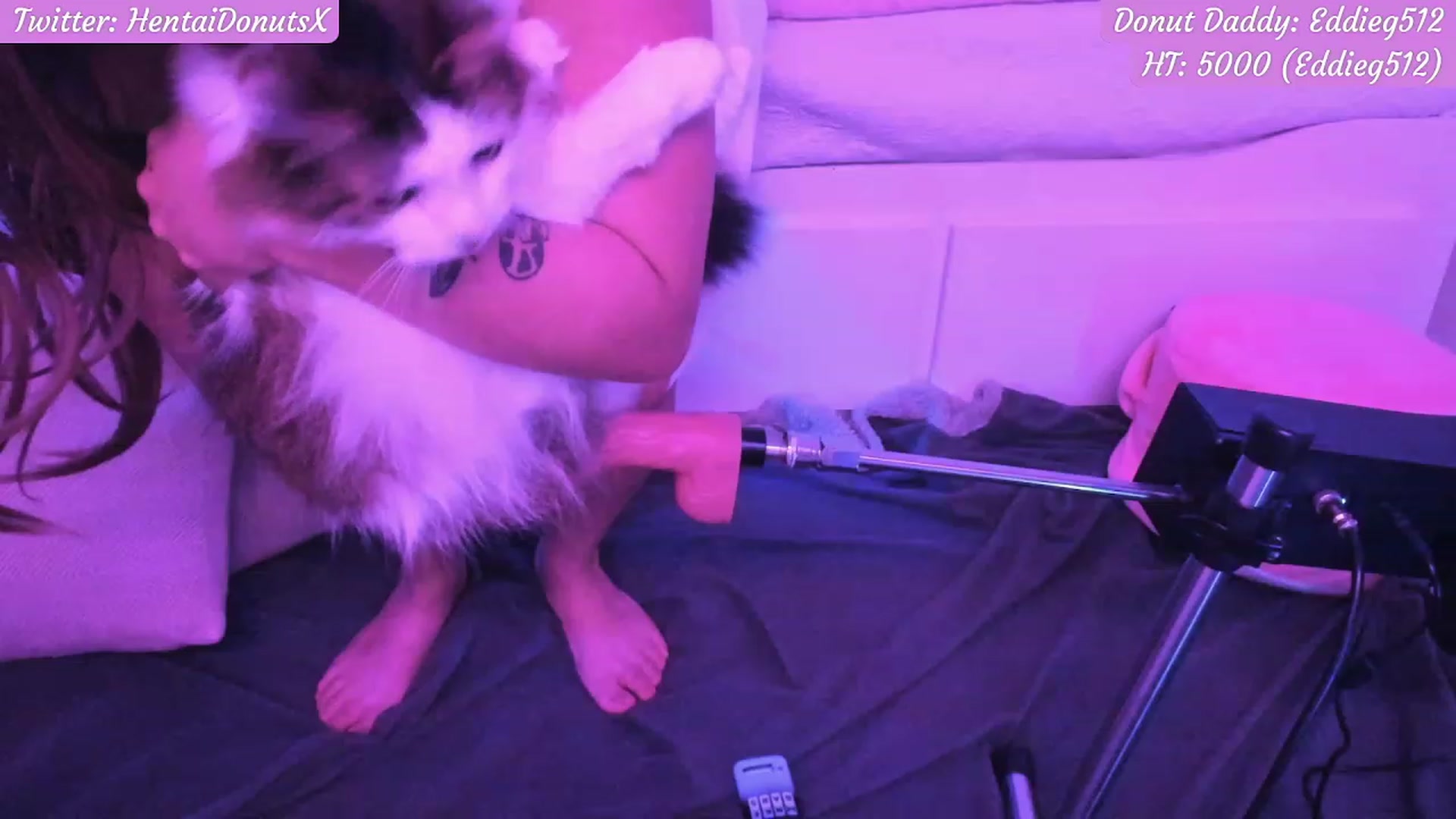Gallery image thumbnail from HentaiDonuts's myfreecams stream on, 07/16/2023, 06:20 image 16 of 20