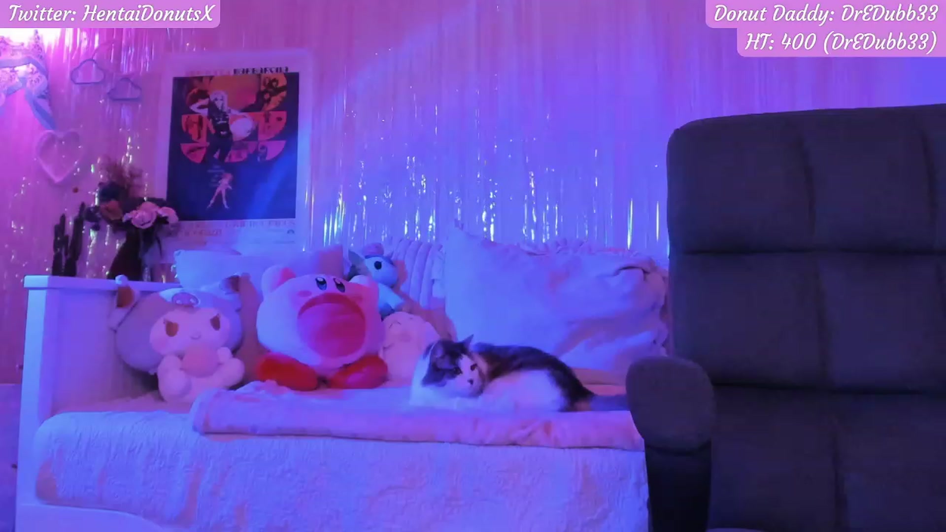 Gallery image thumbnail from HentaiDonuts's myfreecams stream on, 07/25/2023, 03:56 image 9 of 20