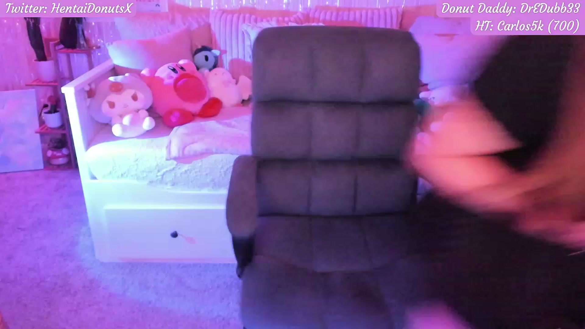 Gallery image thumbnail from HentaiDonuts's myfreecams stream on, 08/11/2023, 06:45 image 19 of 20