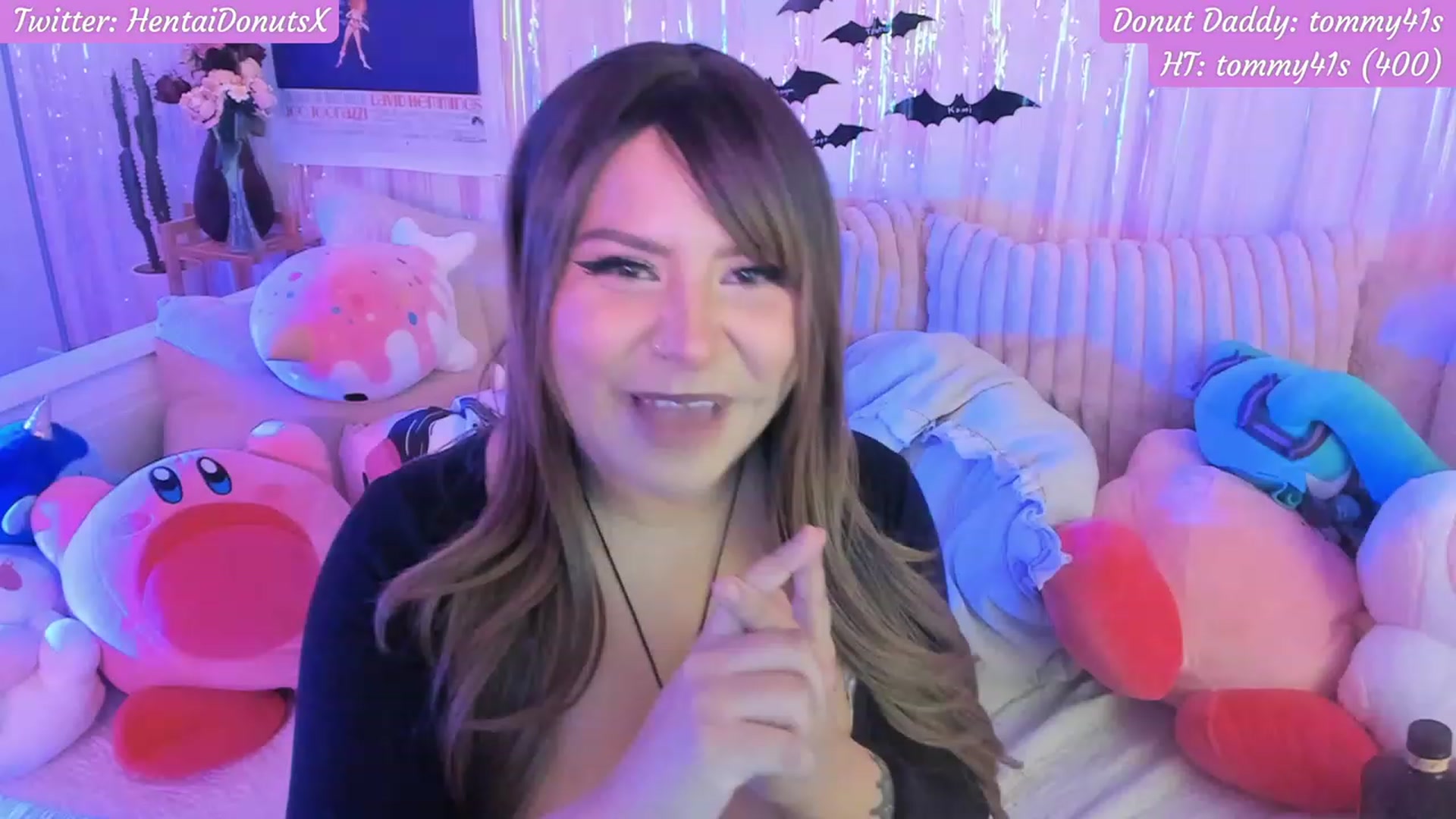 Gallery image thumbnail from HentaiDonuts's myfreecams stream on, 10/07/2023, 08:10 image 17 of 20