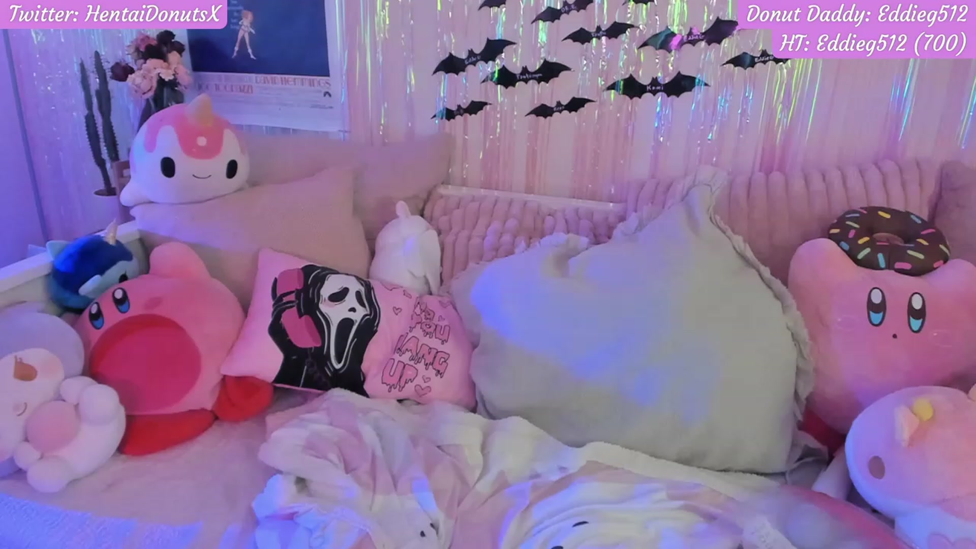 Gallery image thumbnail from HentaiDonuts's myfreecams stream on, 10/10/2023, 24:13 image 10 of 20