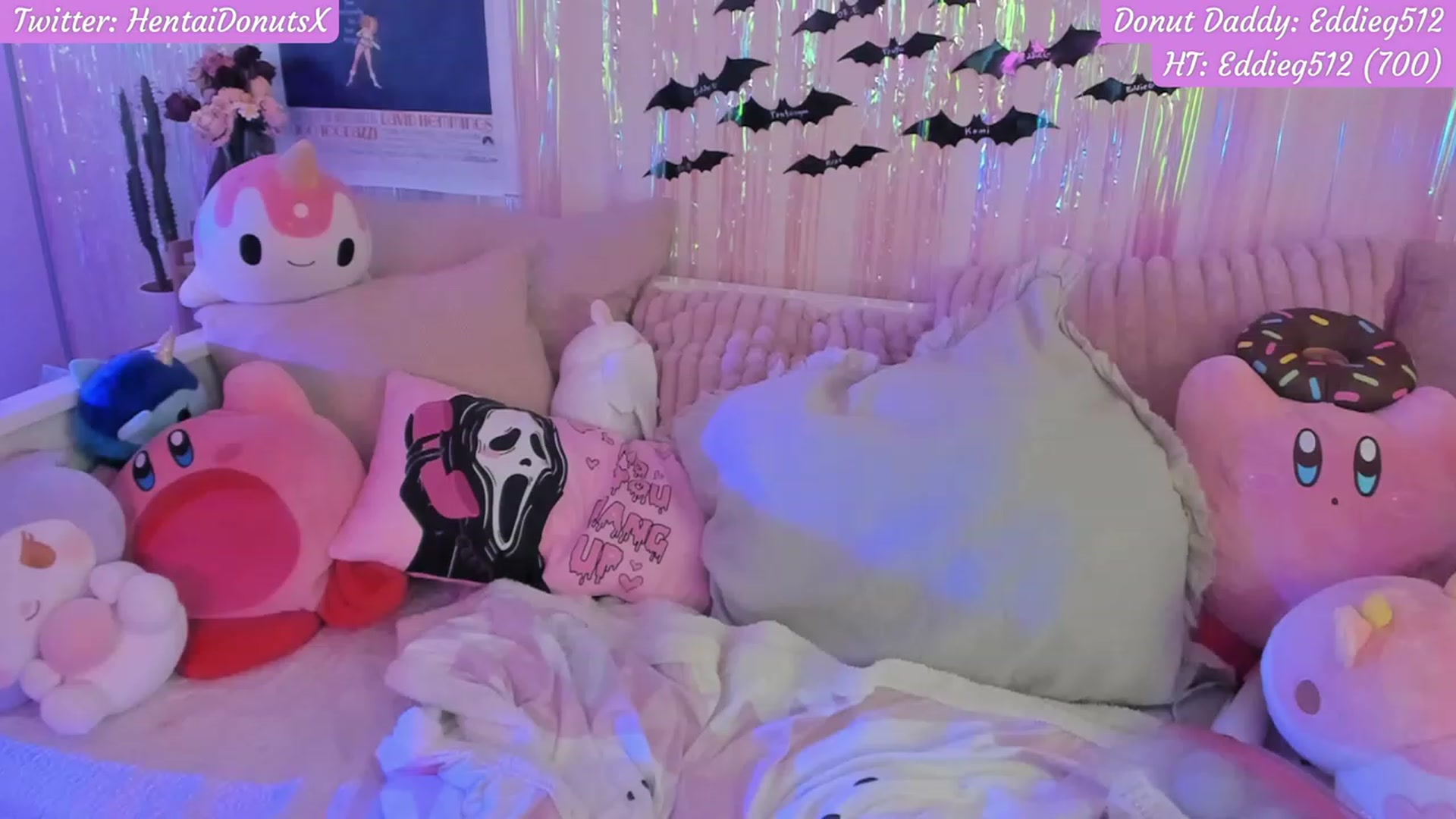 Gallery image thumbnail from HentaiDonuts's myfreecams stream on, 10/10/2023, 24:13 image 11 of 20