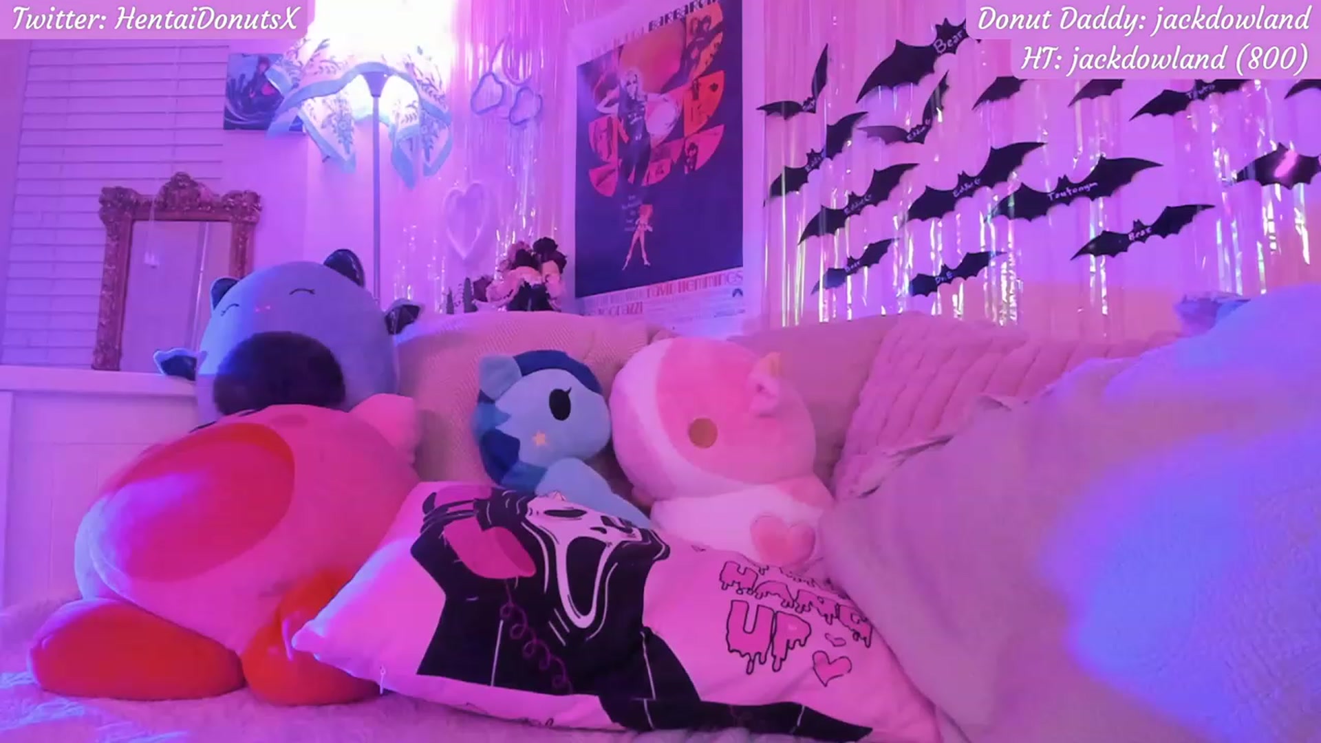 Gallery image thumbnail from HentaiDonuts's myfreecams stream on, 10/25/2023, 05:26 image 3 of 20