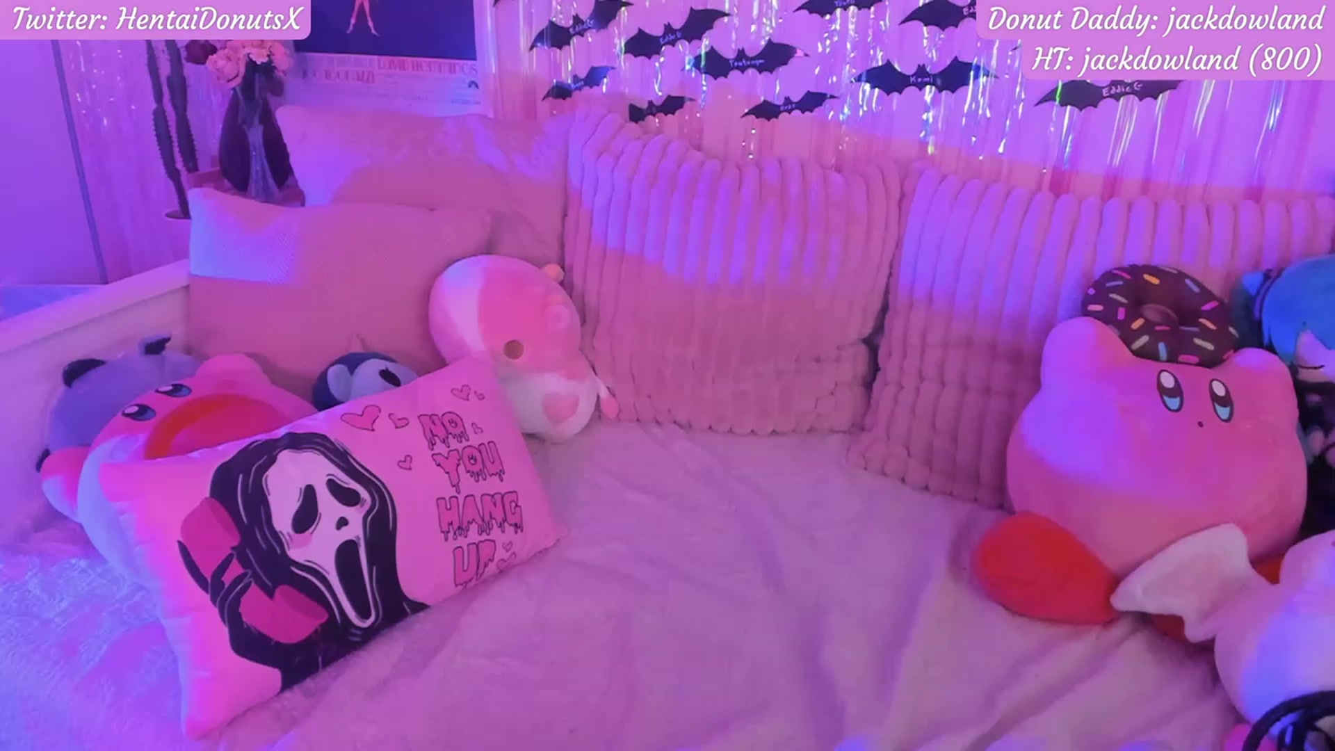 Gallery image thumbnail from HentaiDonuts's myfreecams stream on, 10/25/2023, 05:26 image 16 of 20