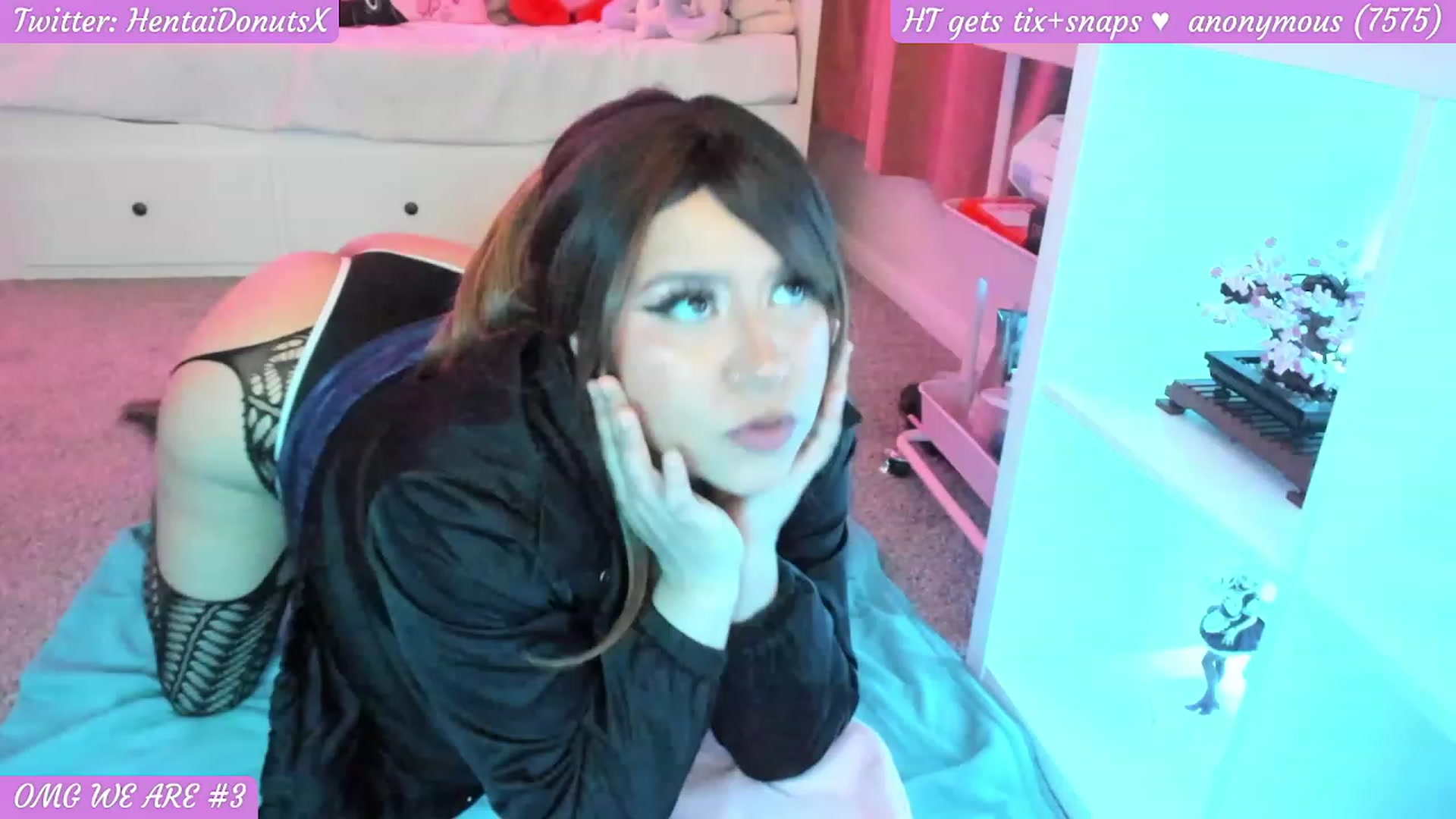 Gallery image thumbnail from HentaiDonuts's myfreecams stream on, 03/02/2024, 05:30 image 5 of 20