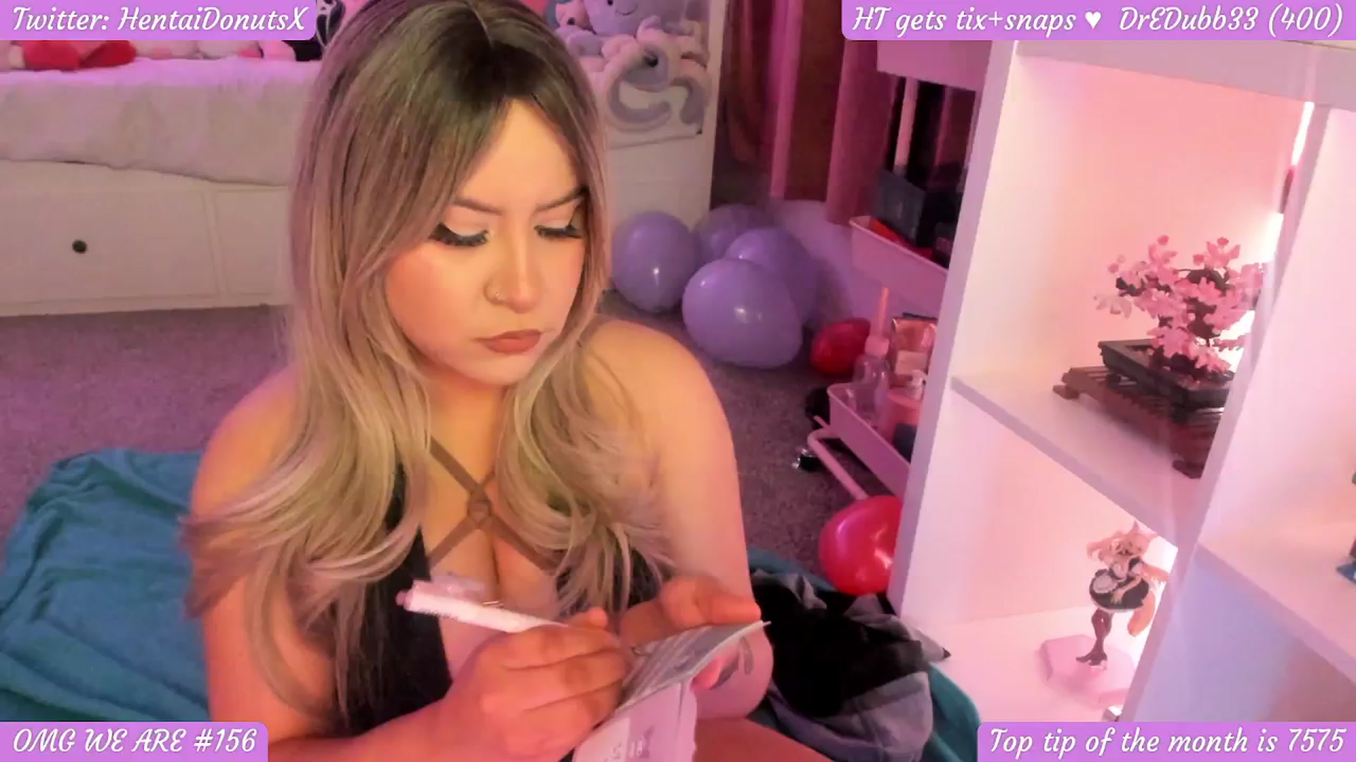 Gallery image thumbnail from HentaiDonuts's myfreecams stream on, 03/16/2024, 06:13 image 10 of 20