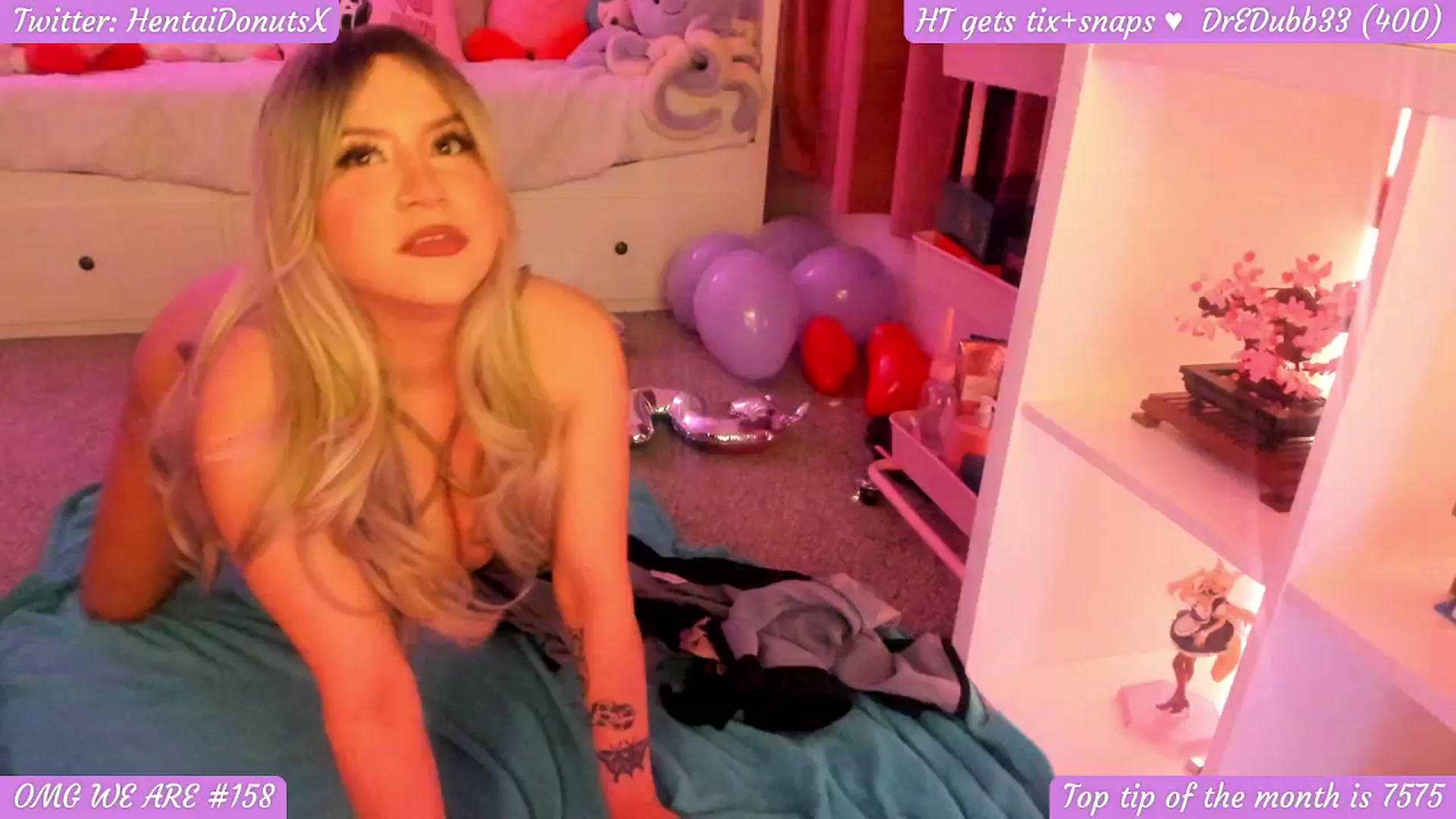 Gallery image thumbnail from HentaiDonuts's myfreecams stream on, 03/16/2024, 07:32 image 2 of 20
