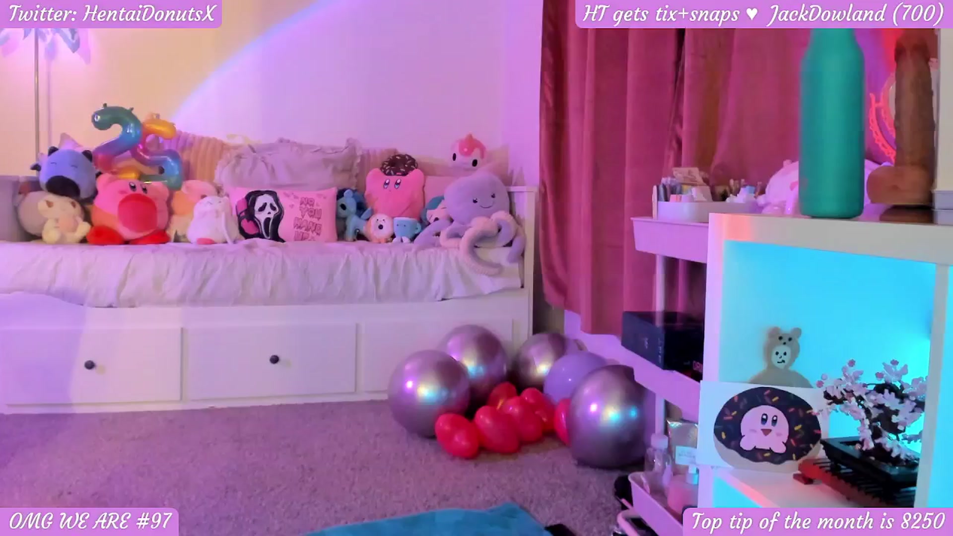 Gallery image thumbnail from HentaiDonuts's myfreecams stream on, 03/18/2024, 09:18 image 3 of 20